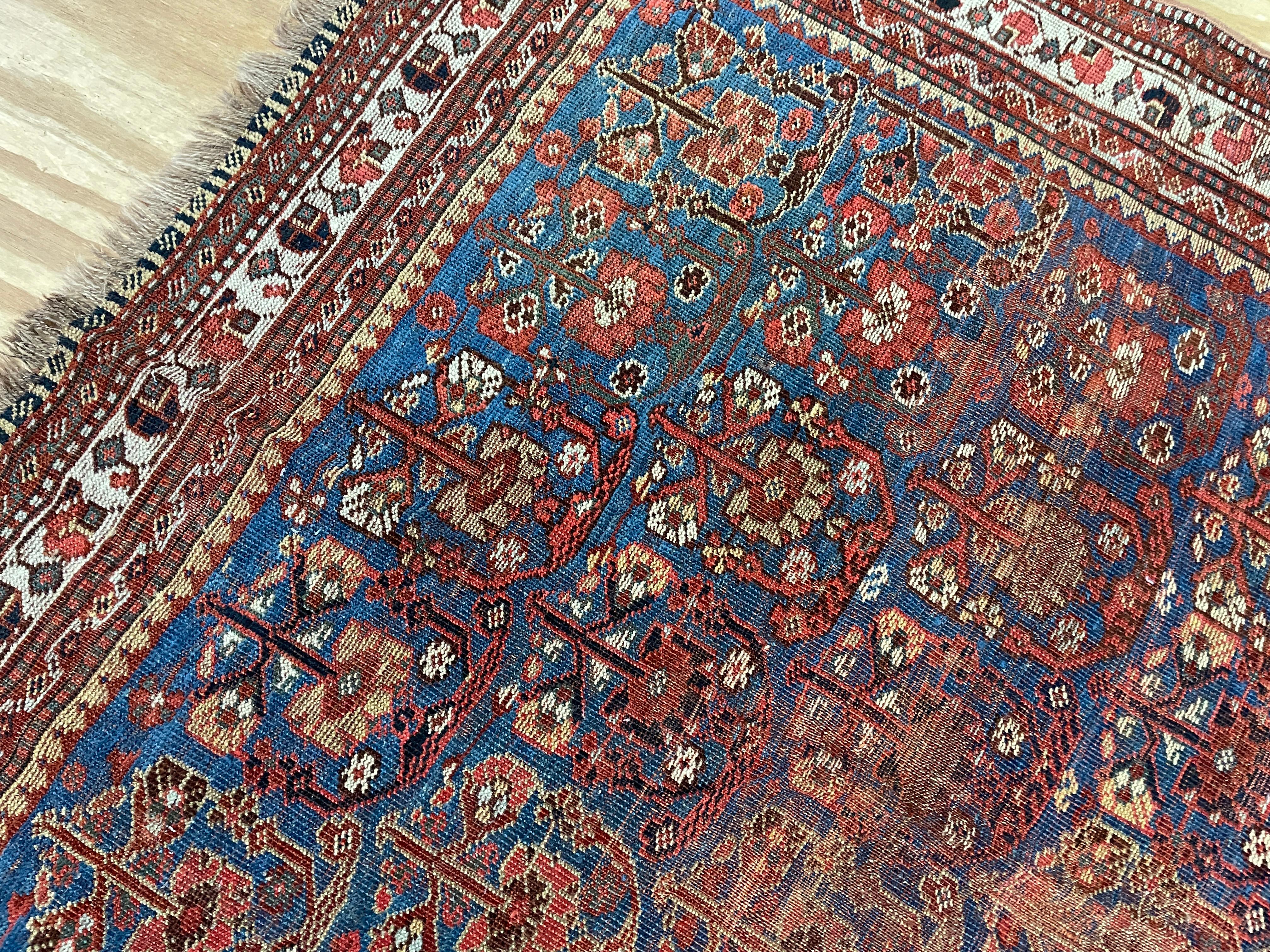 Antiker persischer Gaschgai-Teppich, so wie er ist im Angebot 2