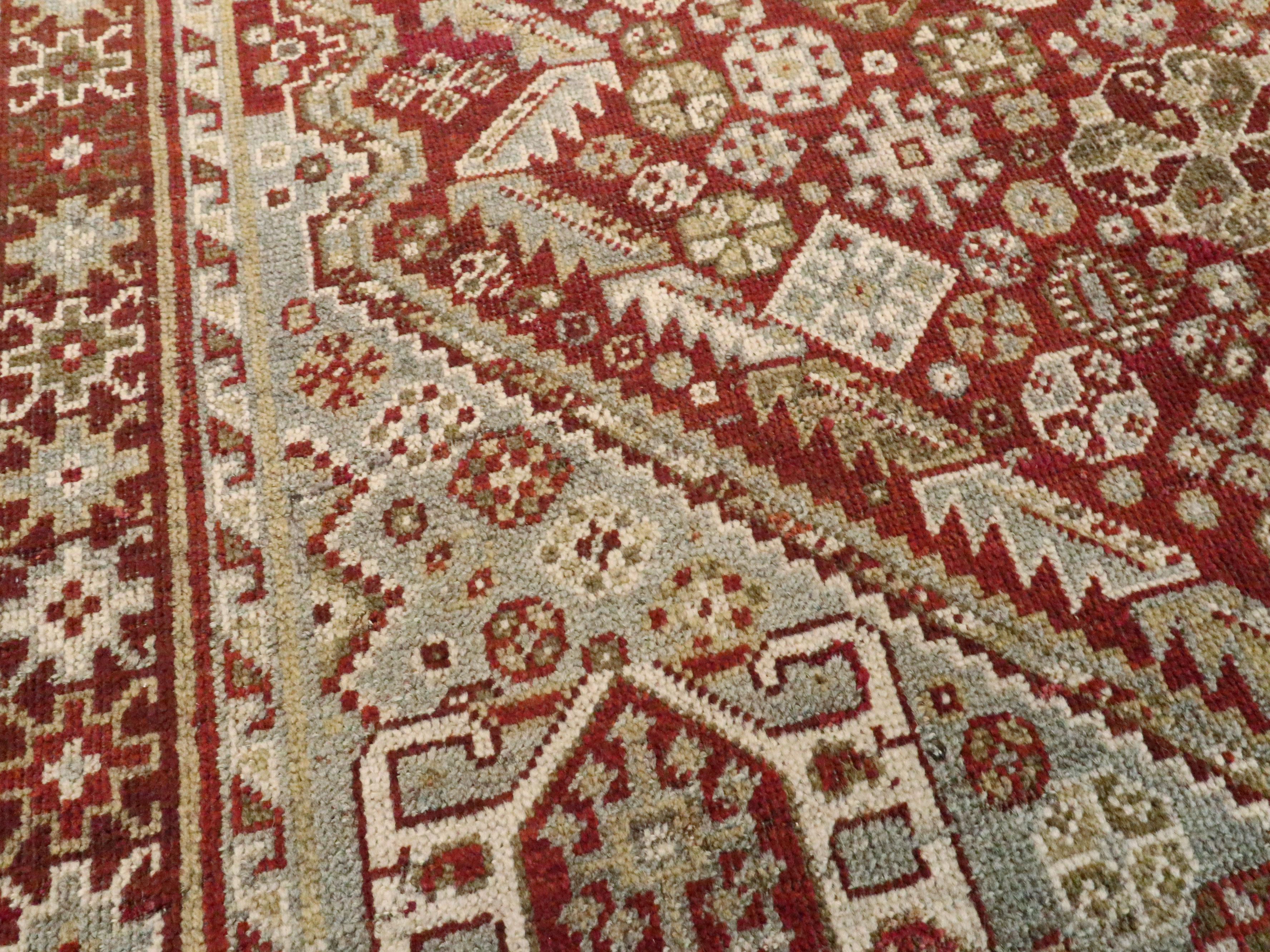Antique Persian Qashqai Rug In Good Condition For Sale In New York, NY