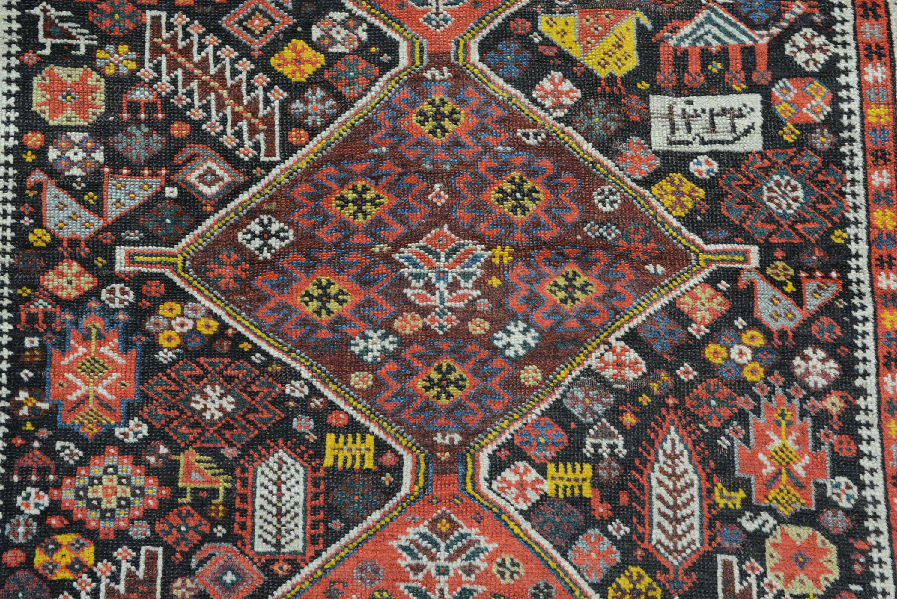 Antiker persischer Gaschgai-Schekarlu-Teppich (Stammeskunst) im Angebot