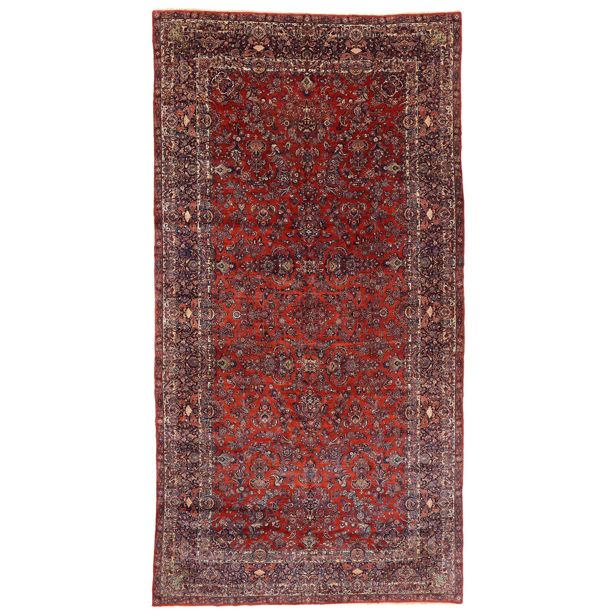 Late 19th Century Persian Qazvin Carpet with Traditional Style