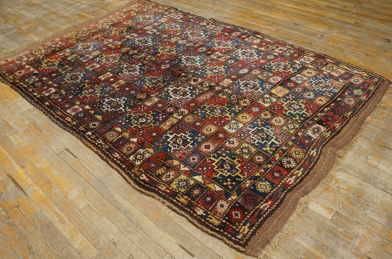 Early 20th Century Antique Persian Quchan Rug 5' 4'' x 7' 8'' For Sale