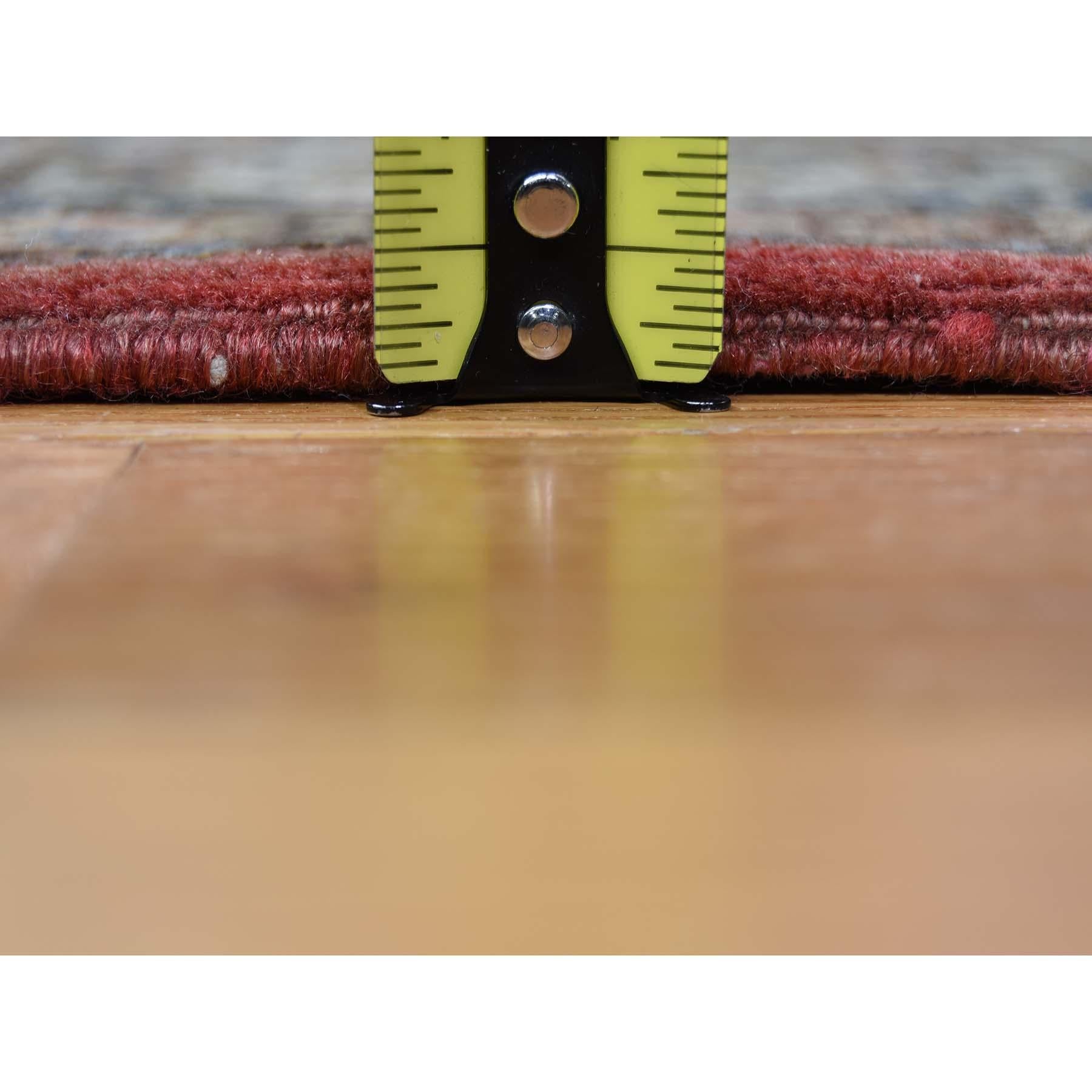 Antike persische Qum Guter Zustand Paisley Design Handgeknüpft Feiner Orientteppich im Angebot 4