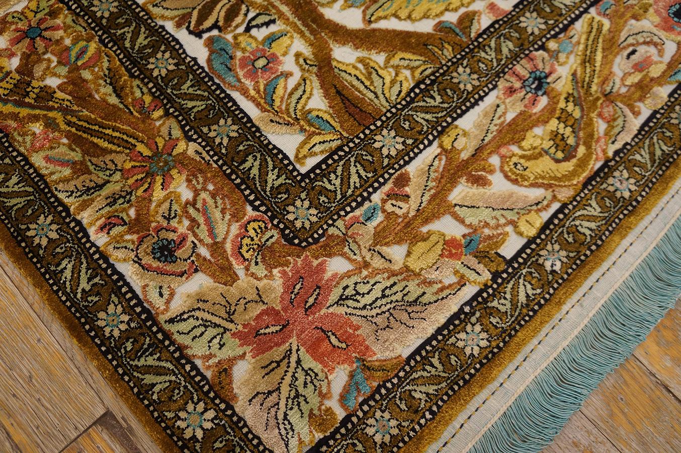 Persischer Souf Qum-Teppich aus Seide aus der Mitte des 20. Jahrhunderts 3'6