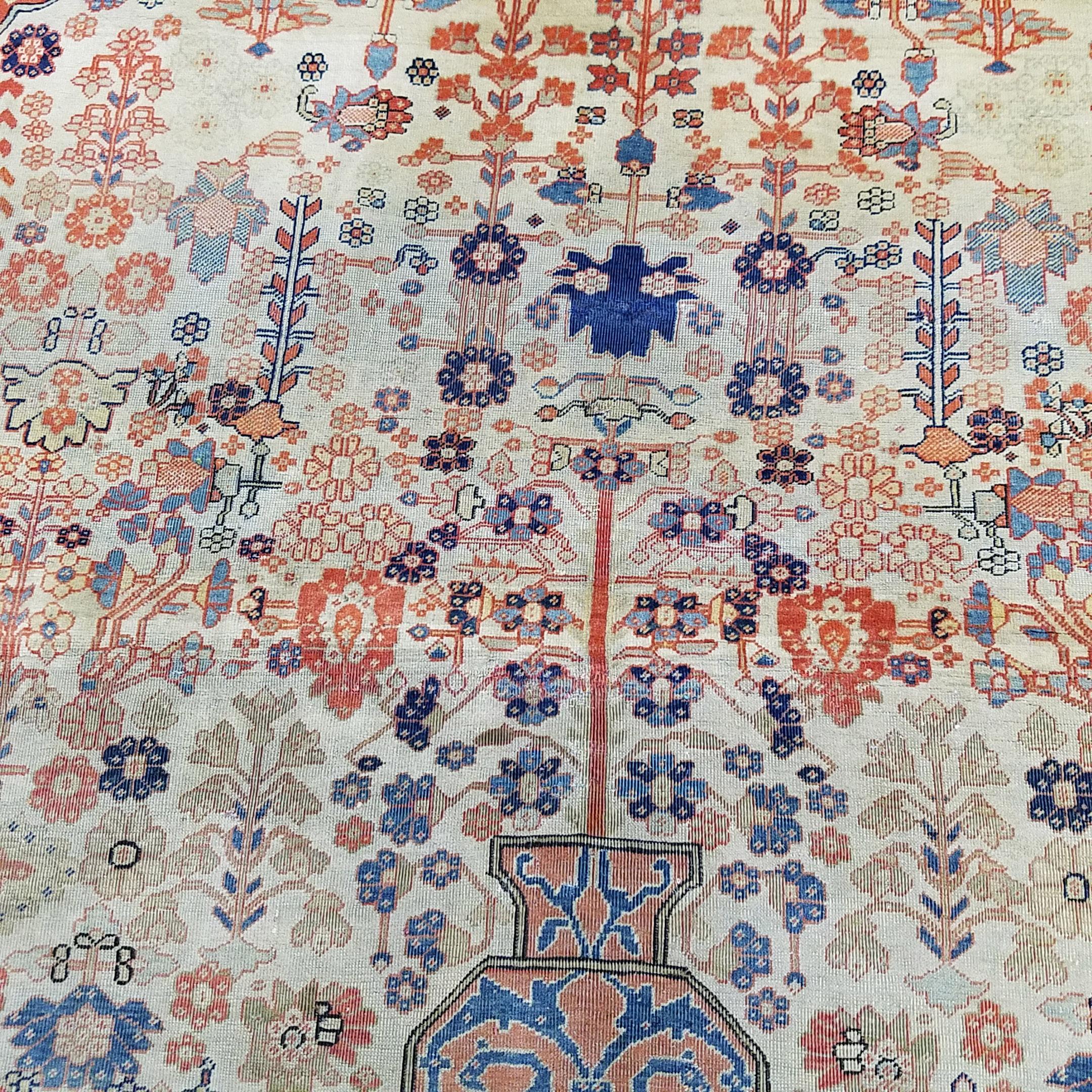 Tissé à la main Tapis ancien persan rouge de Kashan Mohtashem 4'2 x 6'. en vente