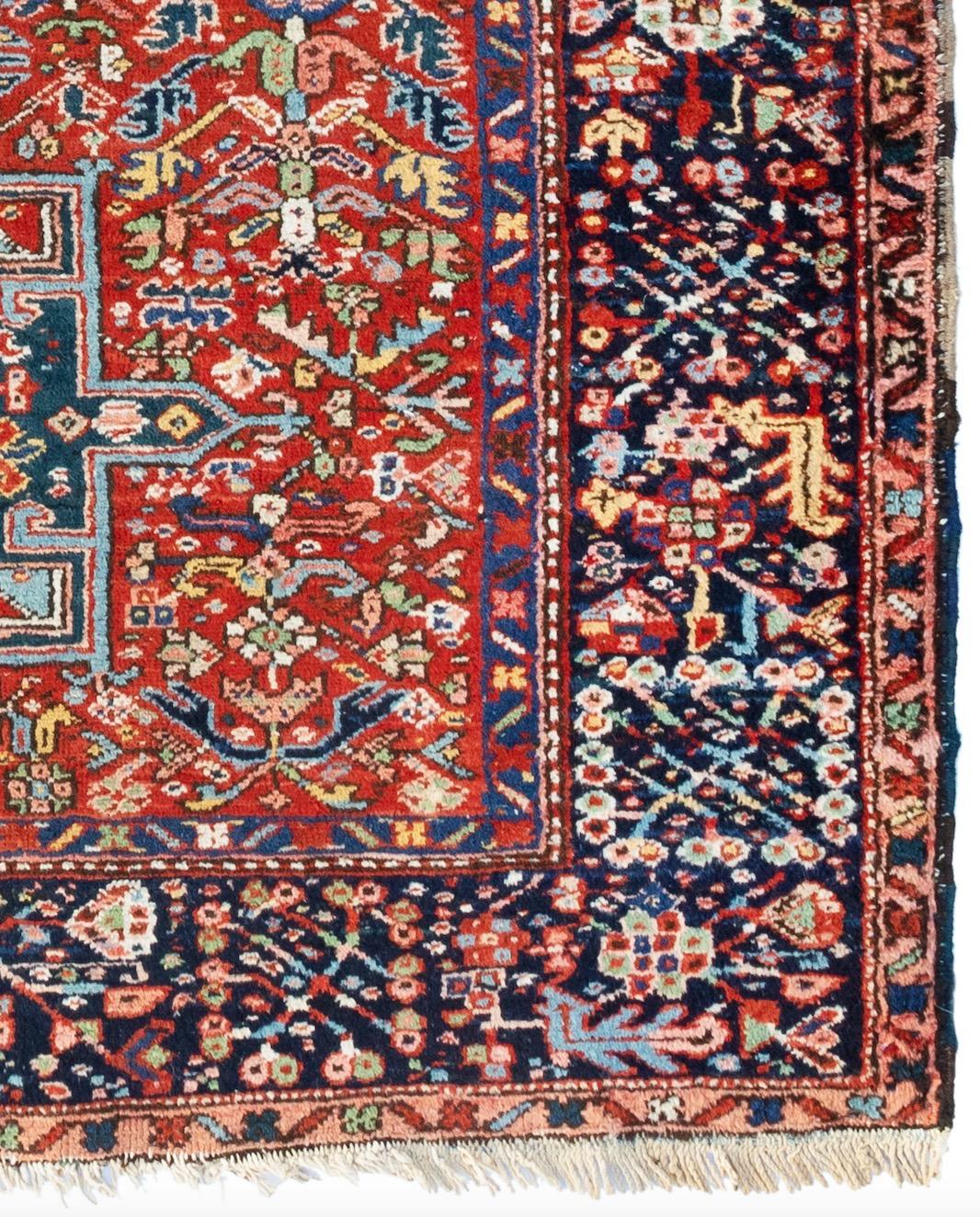 Antiker persischer Karaja-Heriz-Serapi-Teppich aus den 1940er Jahren (Persisch) im Angebot