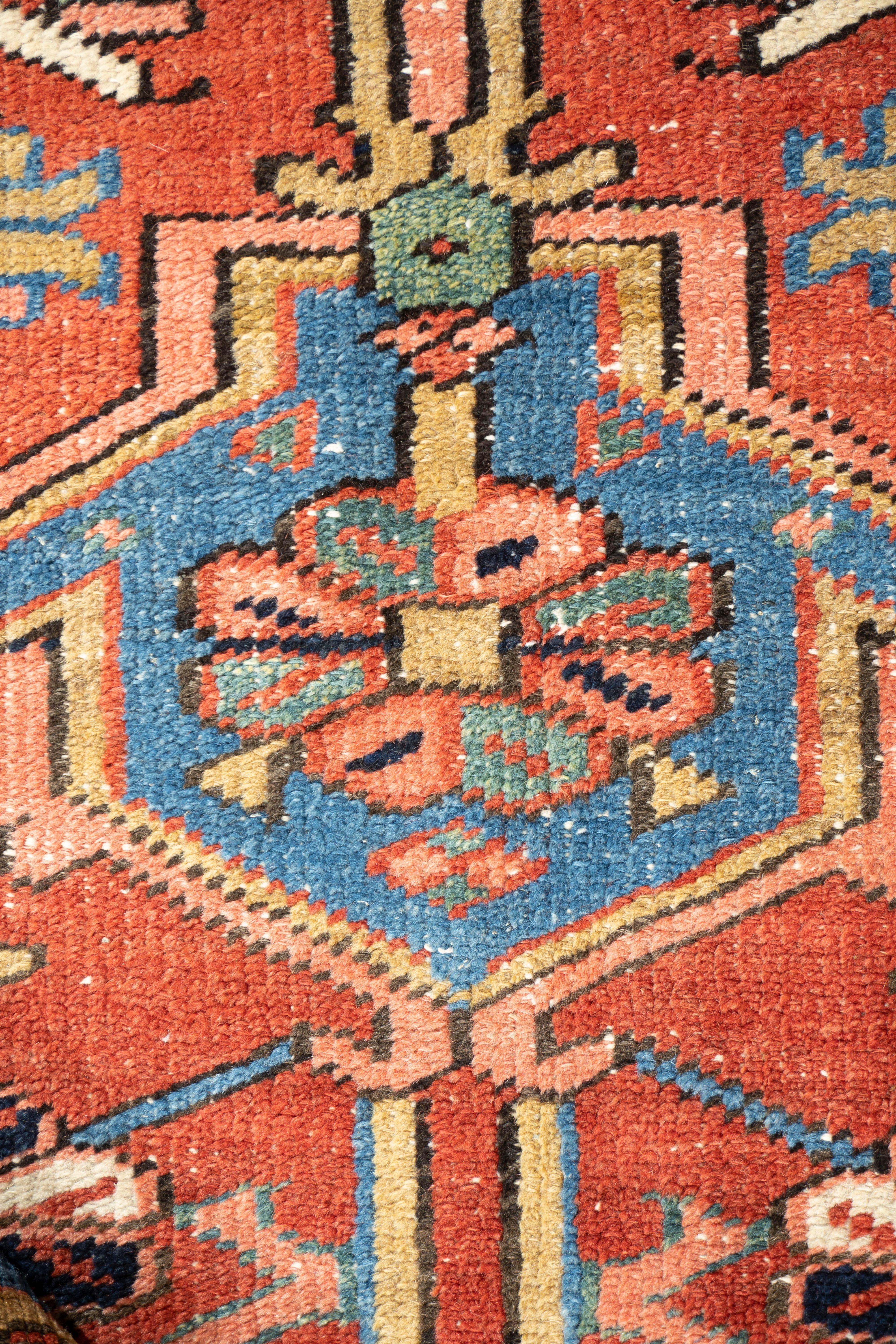 Alfombra Persa Antigua Serapi Roja 10'9 X 19'1 en venta 2