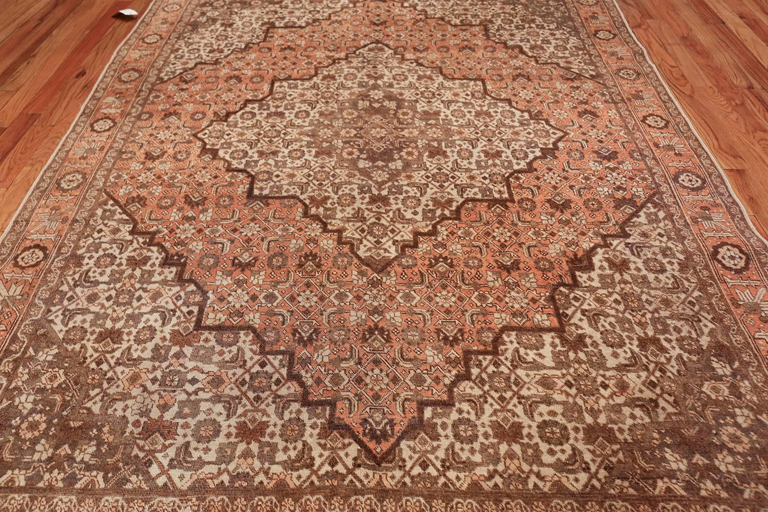 Antique Persian Room Size Tabriz Rug.7 ft 1 in x 10 ft 3 in  For Sale 3