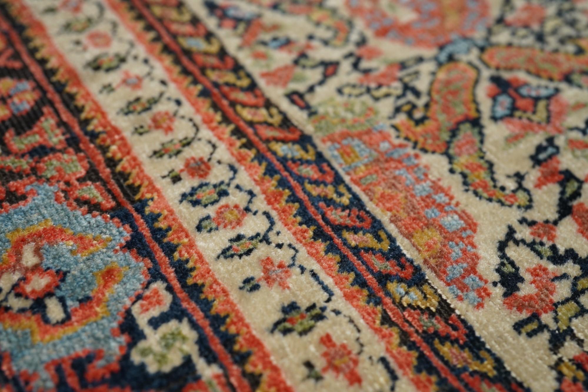 Antique Persian Farahan Rug  For Sale 1