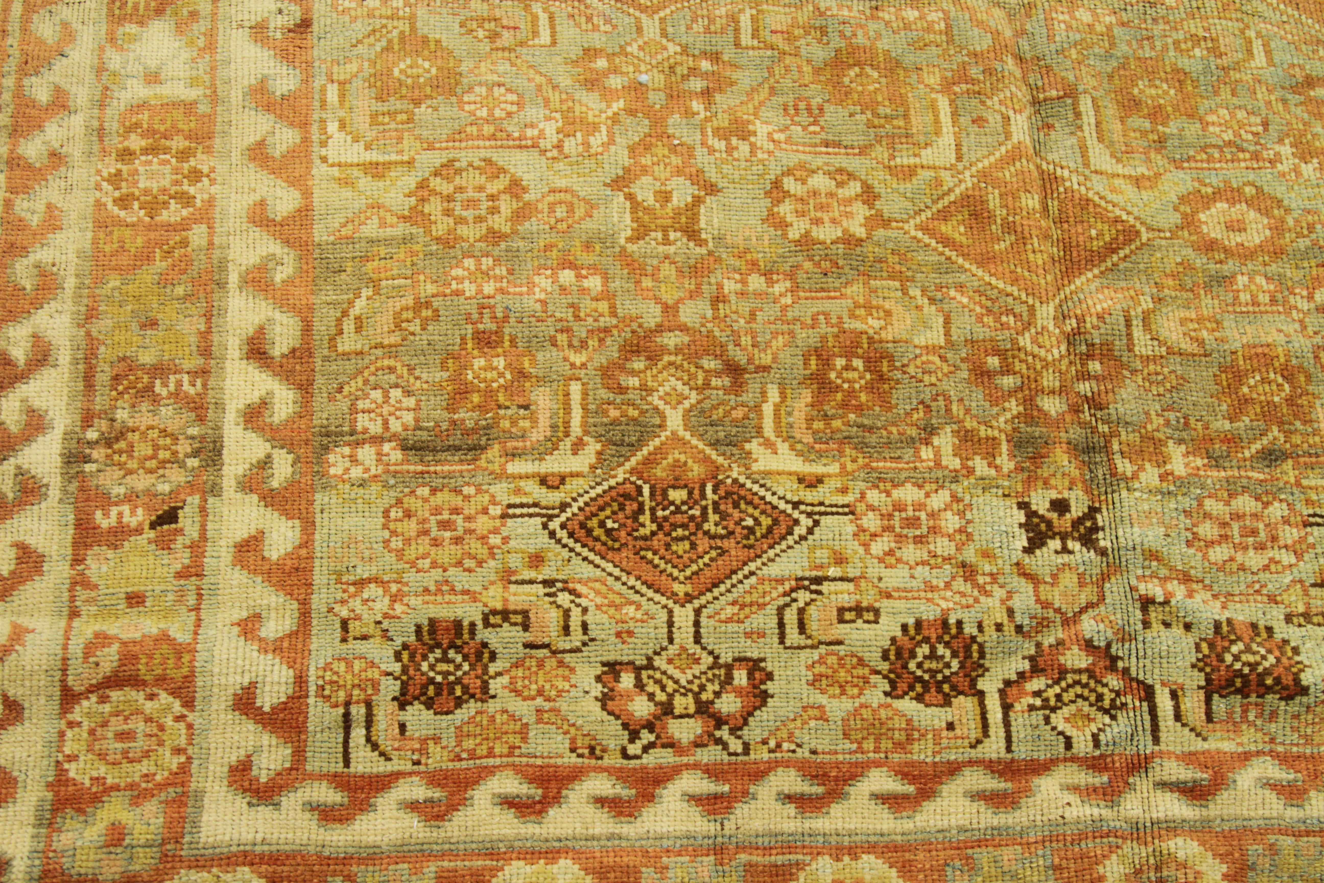 Antique Persian Rug Bijar Style with Traditional Floral Patterns, circa 1930s For Sale 2