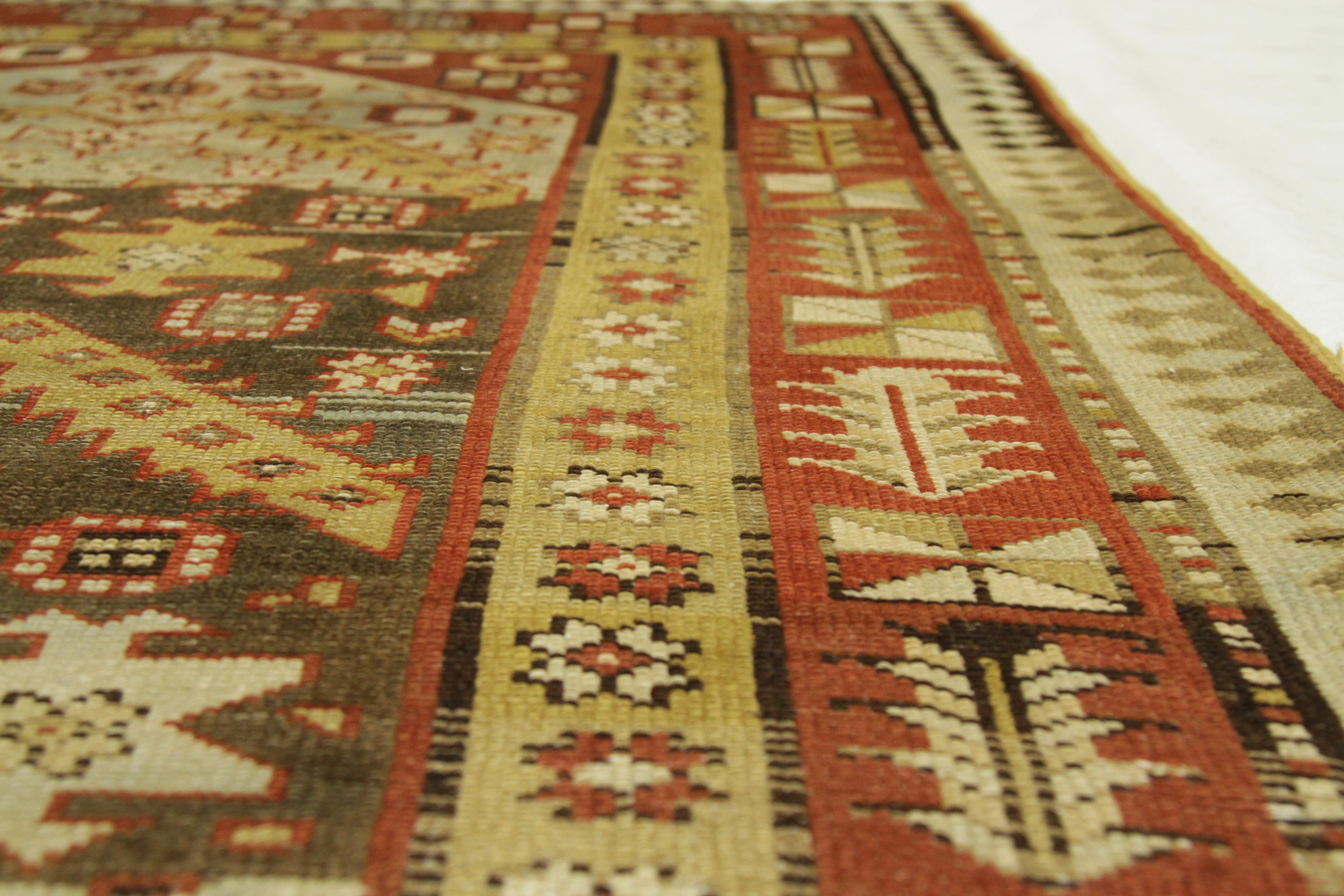 Antique Persian Rug Ghafghaz Style with Ancient Tribal Design, circa 1920s In Excellent Condition For Sale In Dallas, TX