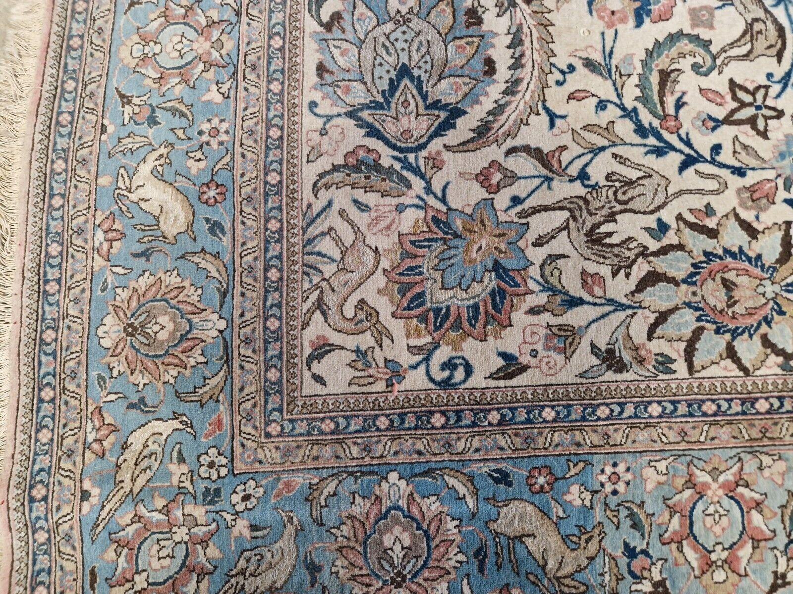Persian Rug from the city of Ghom 355 X 232 cm Wool and Silk For Sale 1
