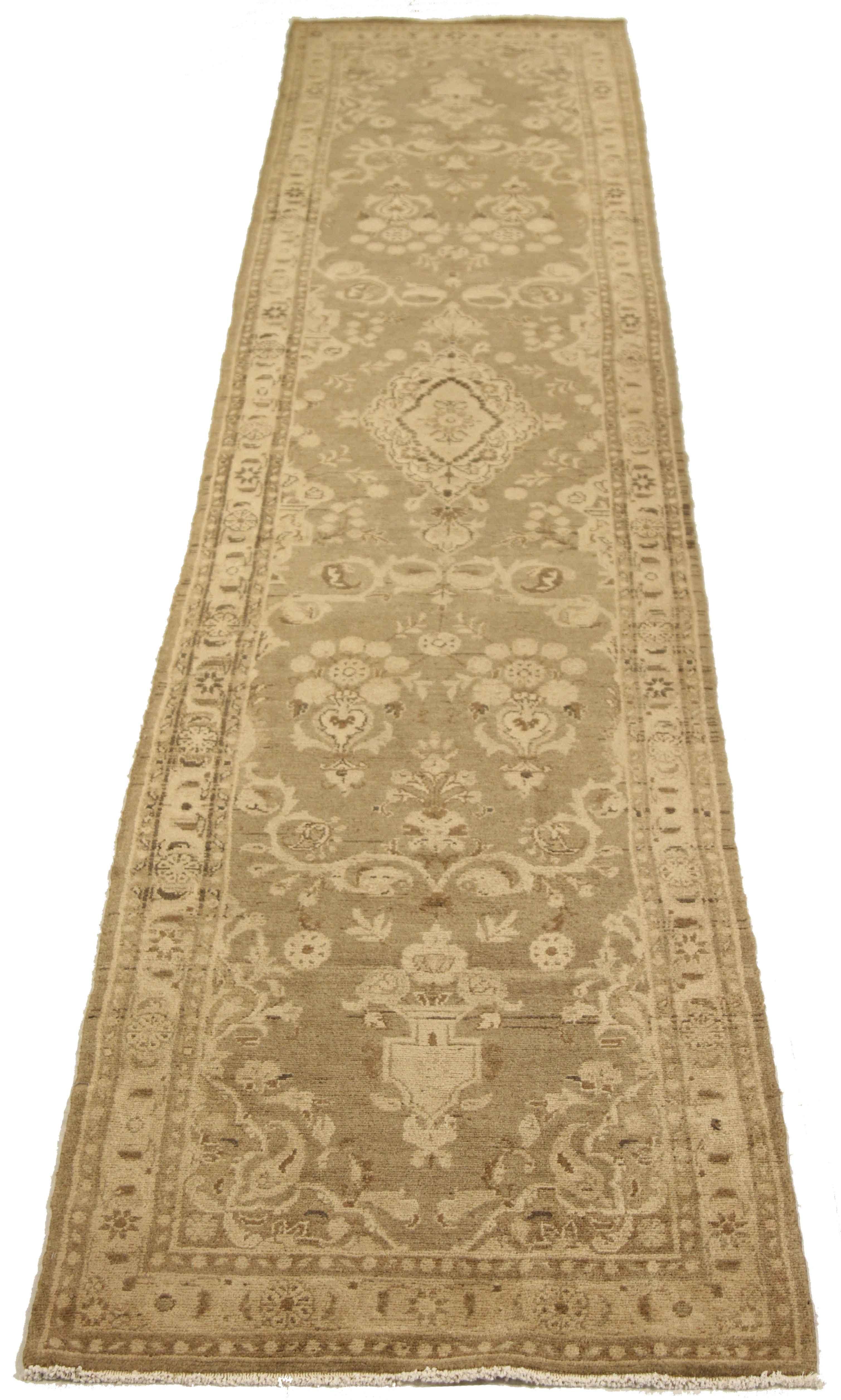 Hand-Knotted Antique Persian Rug in Mahal Design Organically Made, circa 1940s For Sale