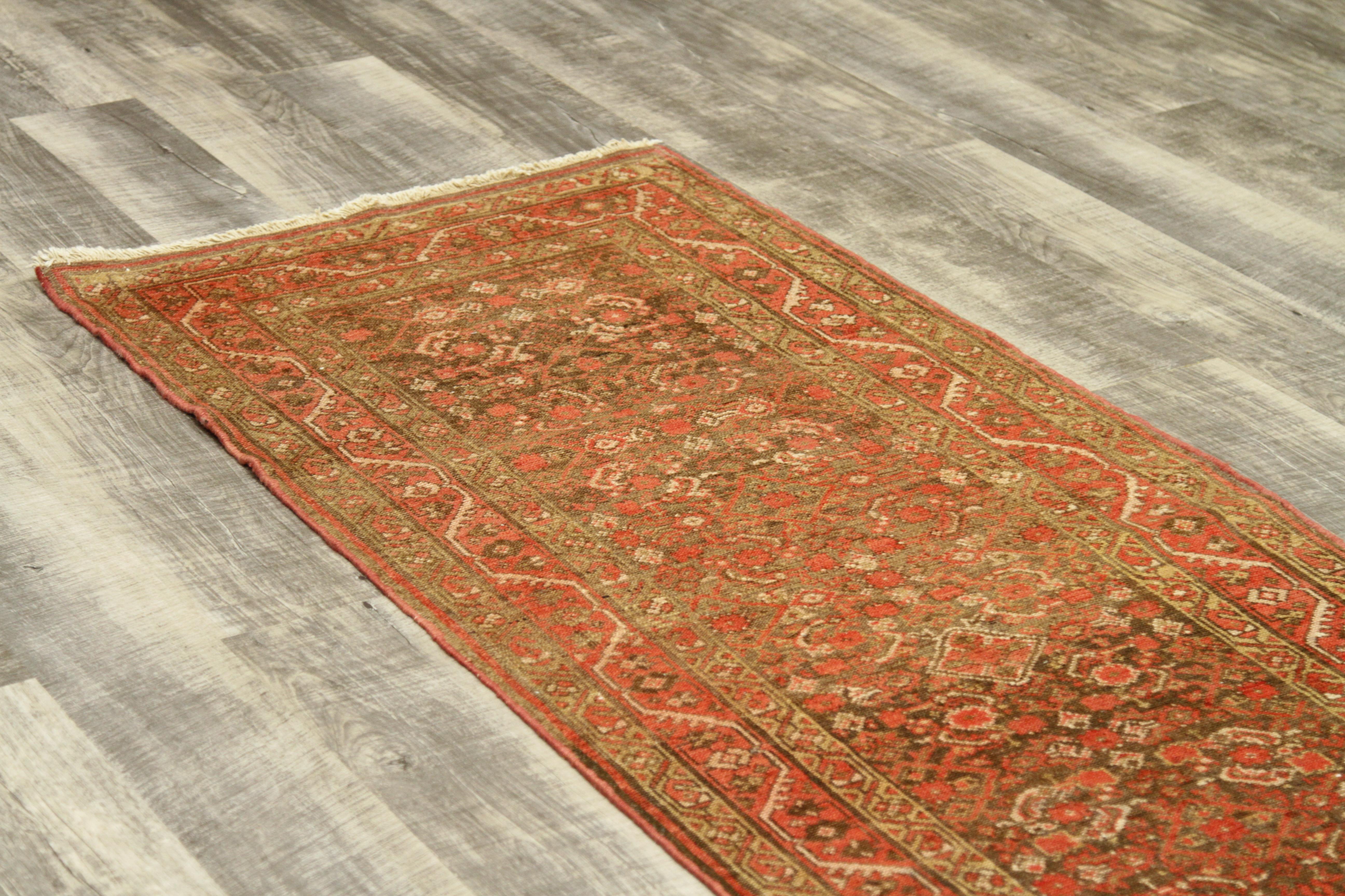 Antique Persian Rug in Malayer Design, 1910 For Sale 3