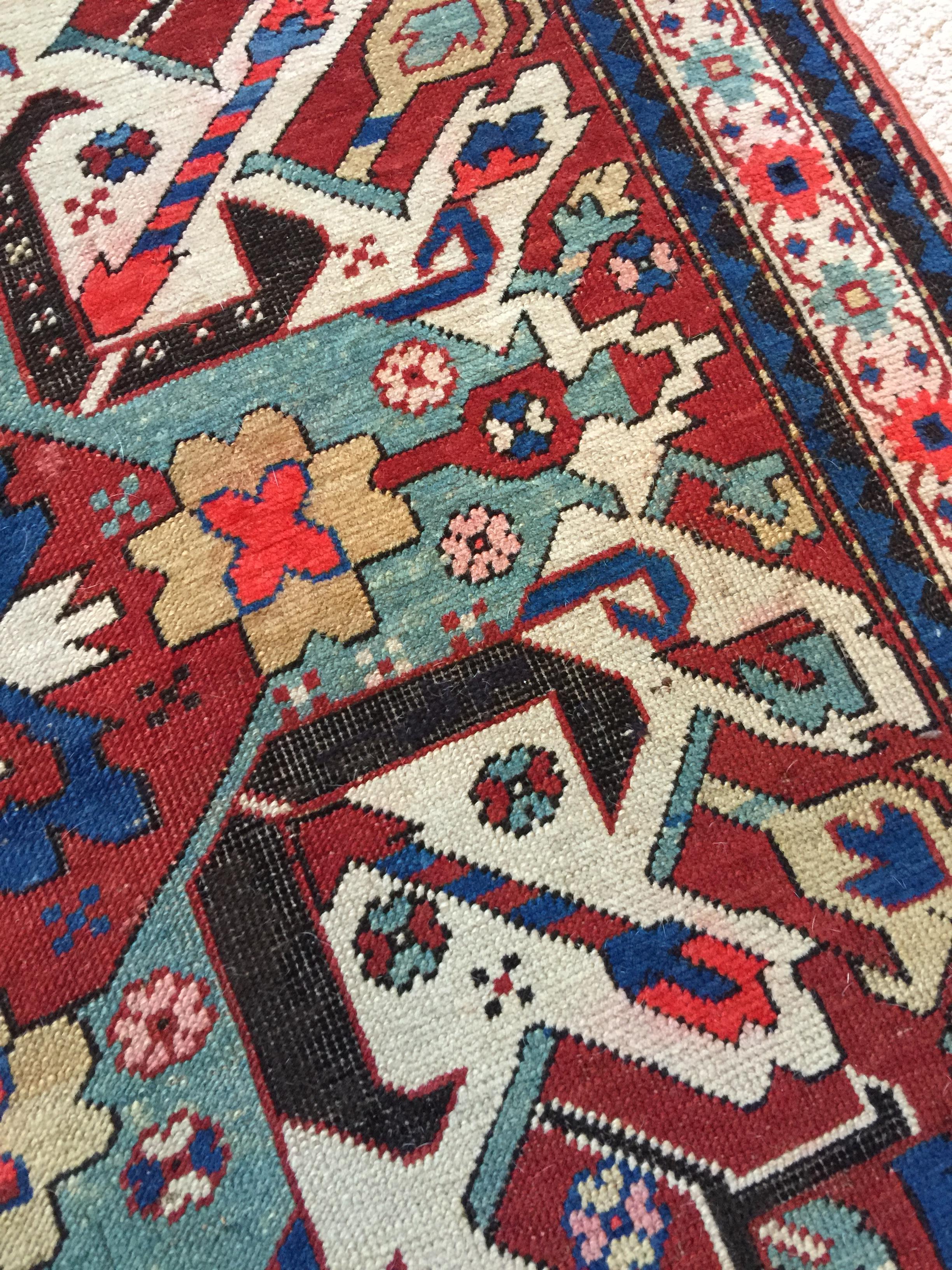 Antique Persian Rug: Late 19th Century Eagle Kazak Chelaberd Wool Rug Carpet For Sale 5