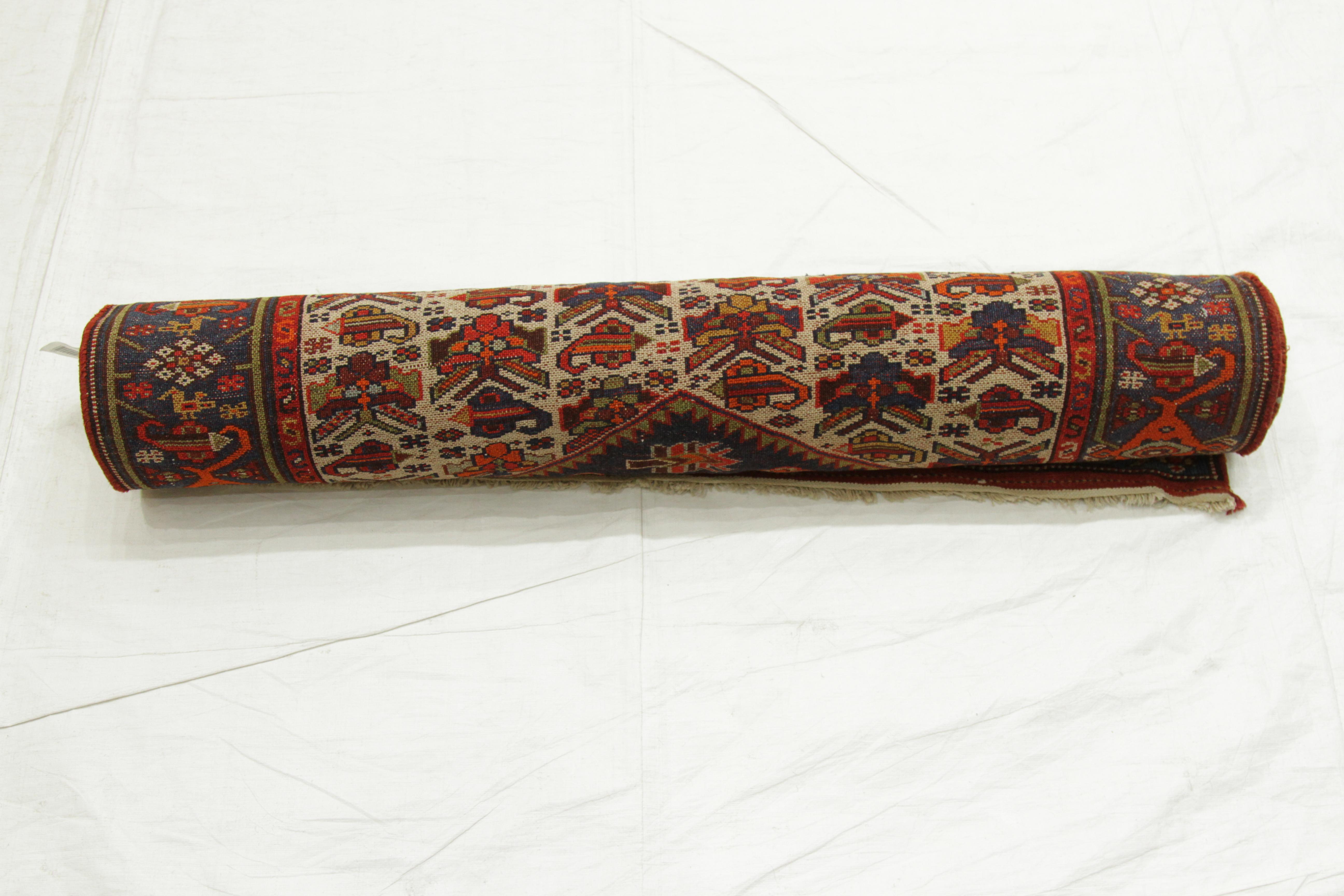Tapis persan ancien à motif Malayer avec motifs géométriques majestueux, vers les années 1910 en vente 3