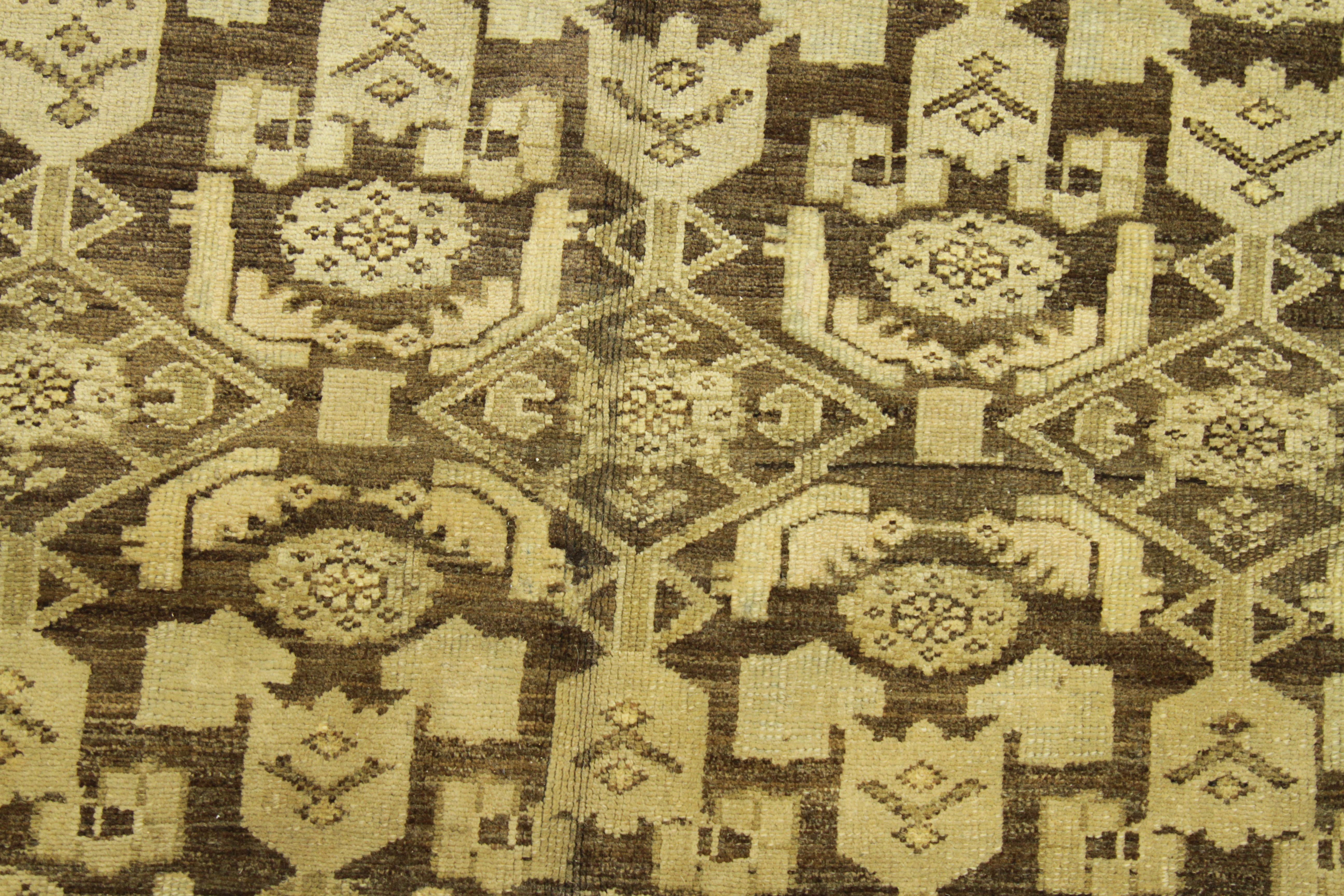 Persian Rug Malayer Style with Beige & Brown Design Patterns, circa 1930s For Sale 5