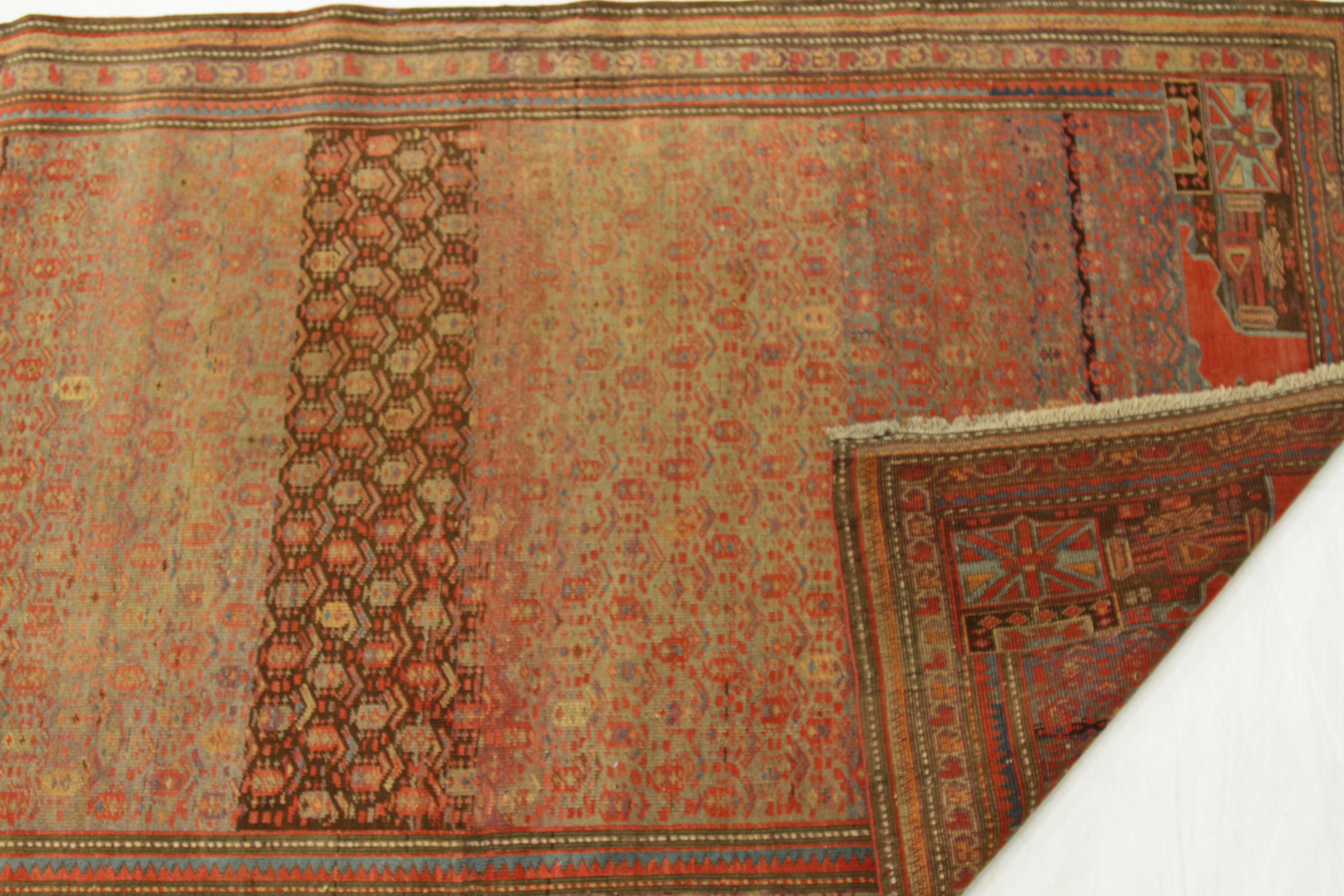 Early 20th Century Antique Persian Rug Meshkin Design with Stylish Fading Patterns, circa 1920s For Sale