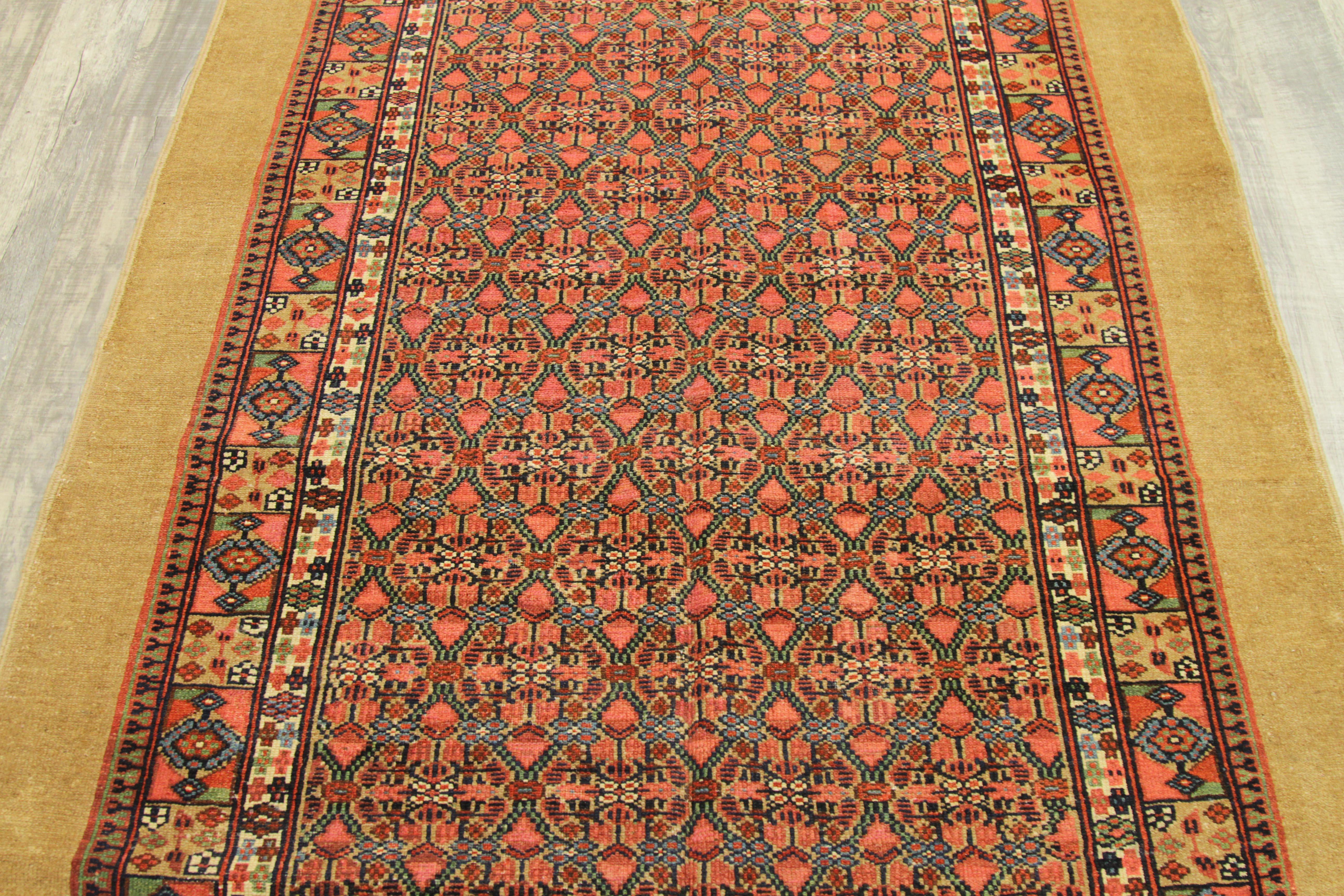 Antique Persian Rug Sarab Design Made of Fine Camel Hair, circa 1920s For Sale 3