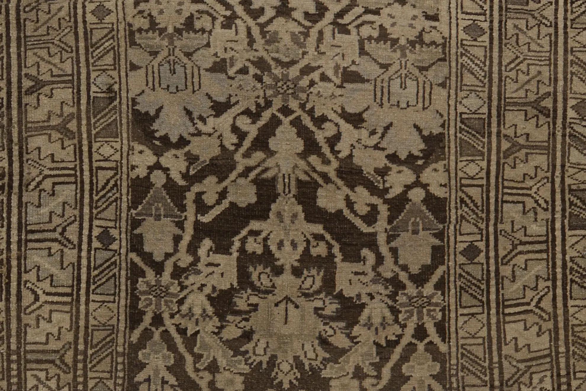 Antique Persian Runner Rug - Azarbaijan Design In Distressed Condition For Sale In Dallas, TX