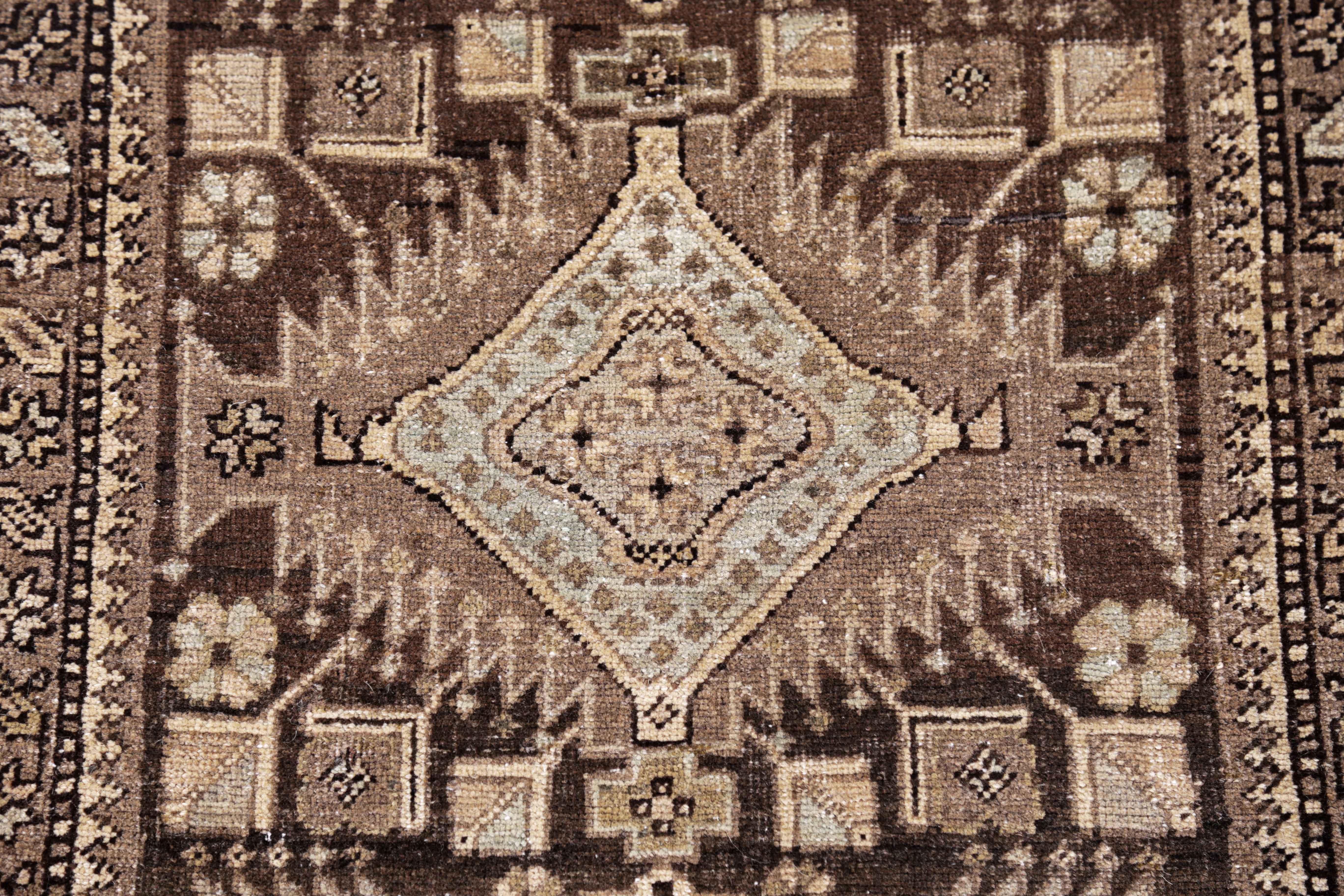 Persiano Tappeto persiano antico Azerbaijan Design in vendita