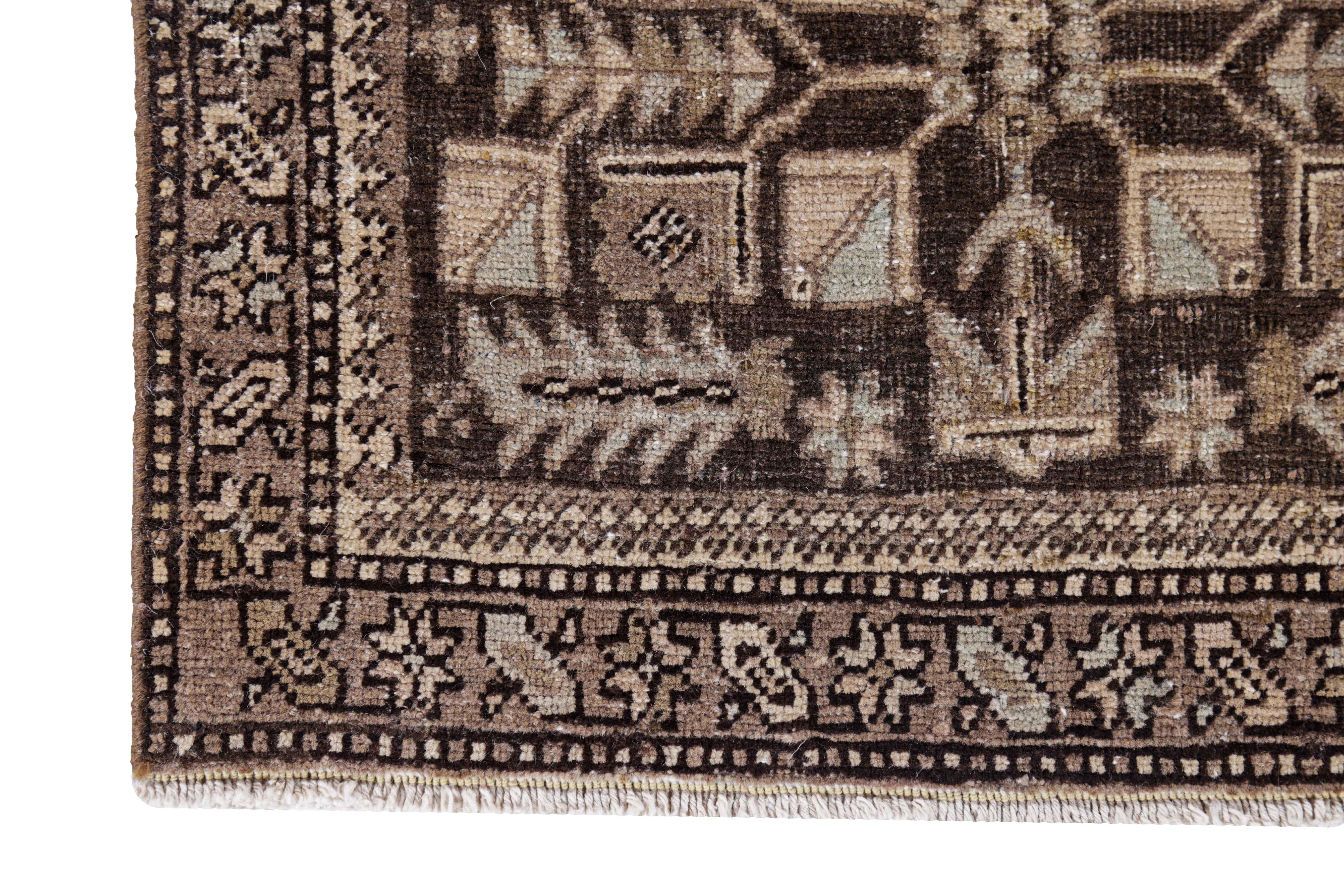 Tessuto a mano Tappeto persiano antico Azerbaijan Design in vendita