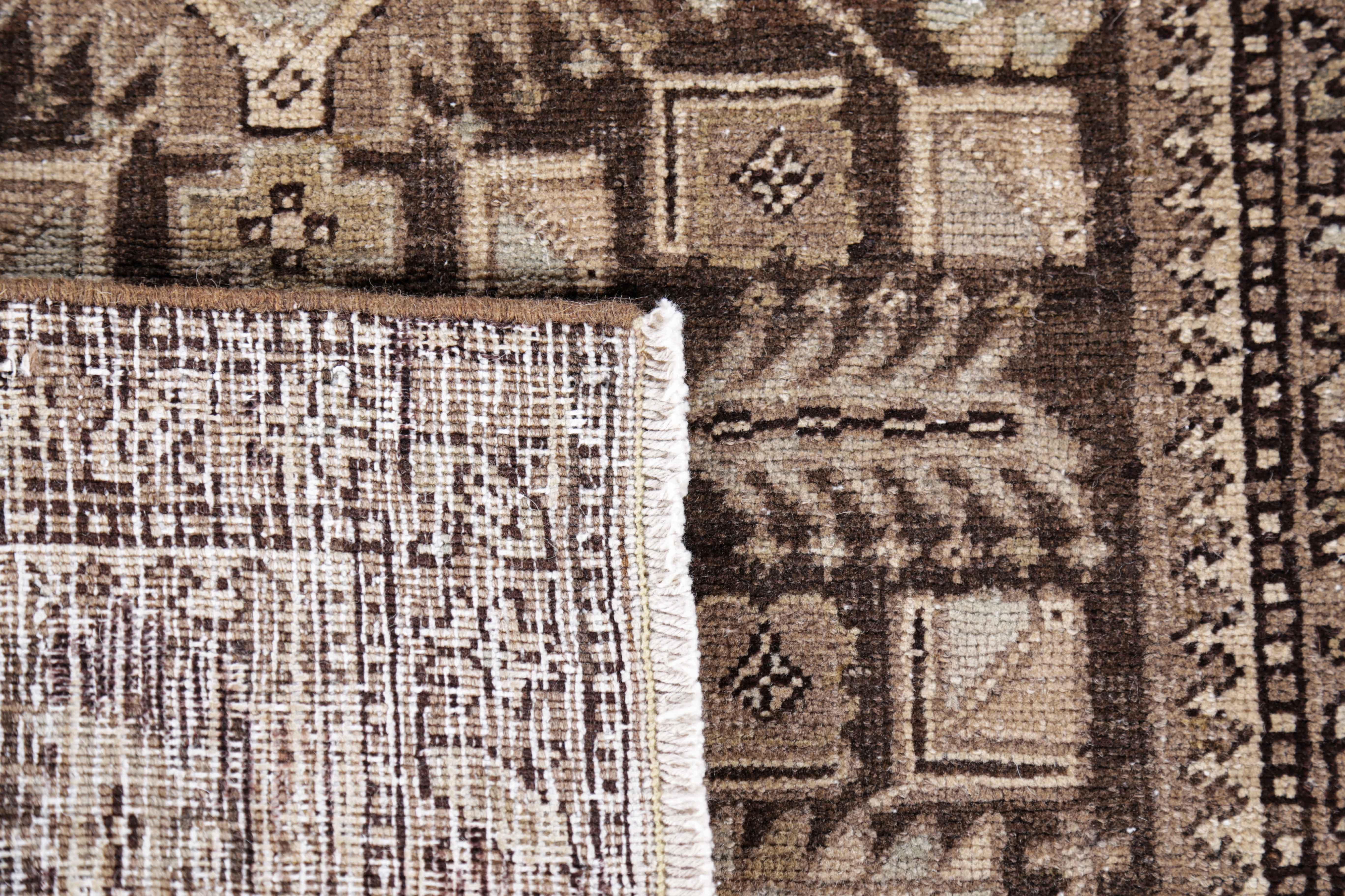 XX secolo Tappeto persiano antico Azerbaijan Design in vendita