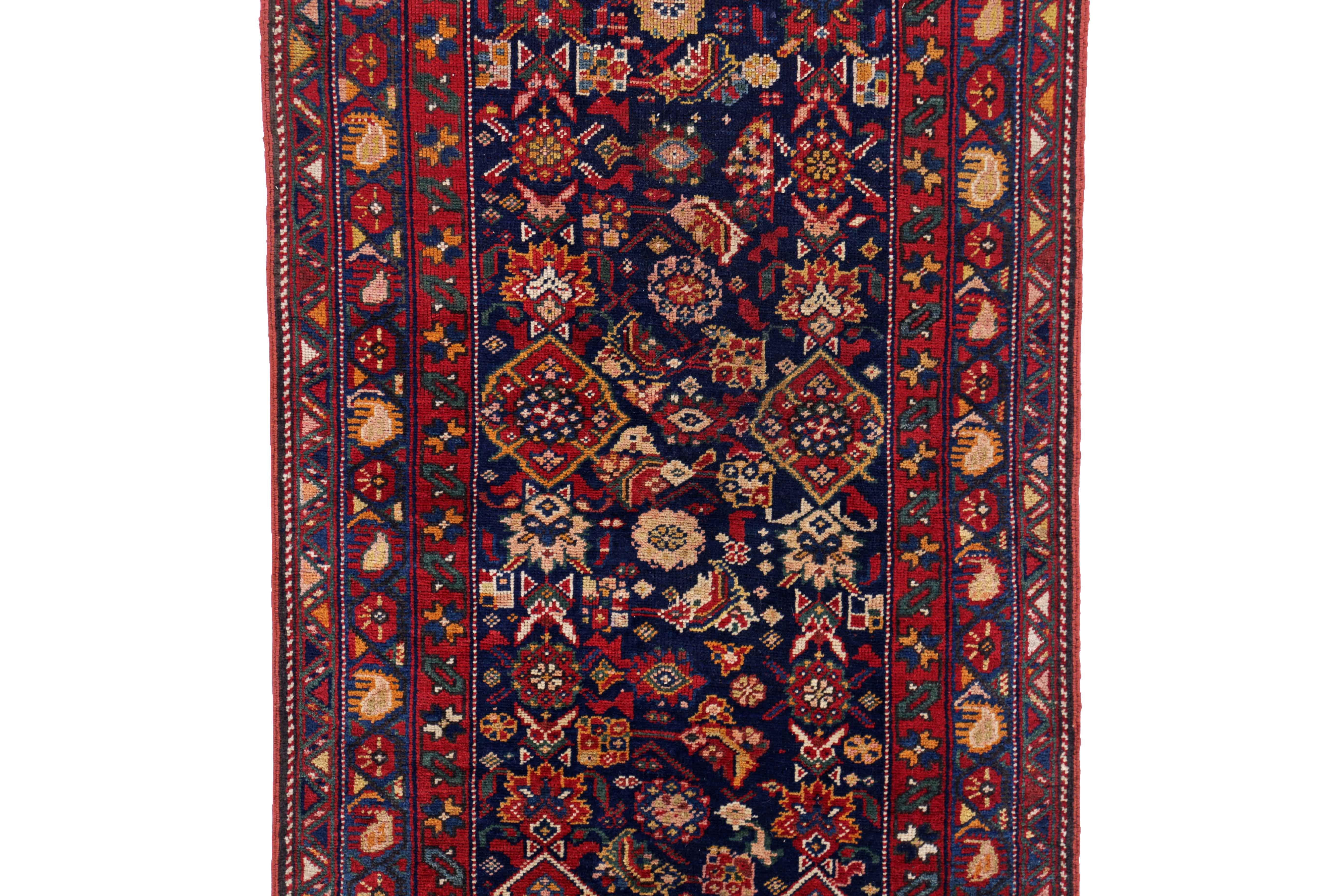 Autre Tapis de couloir persan ancien design azerbaïdjan en vente