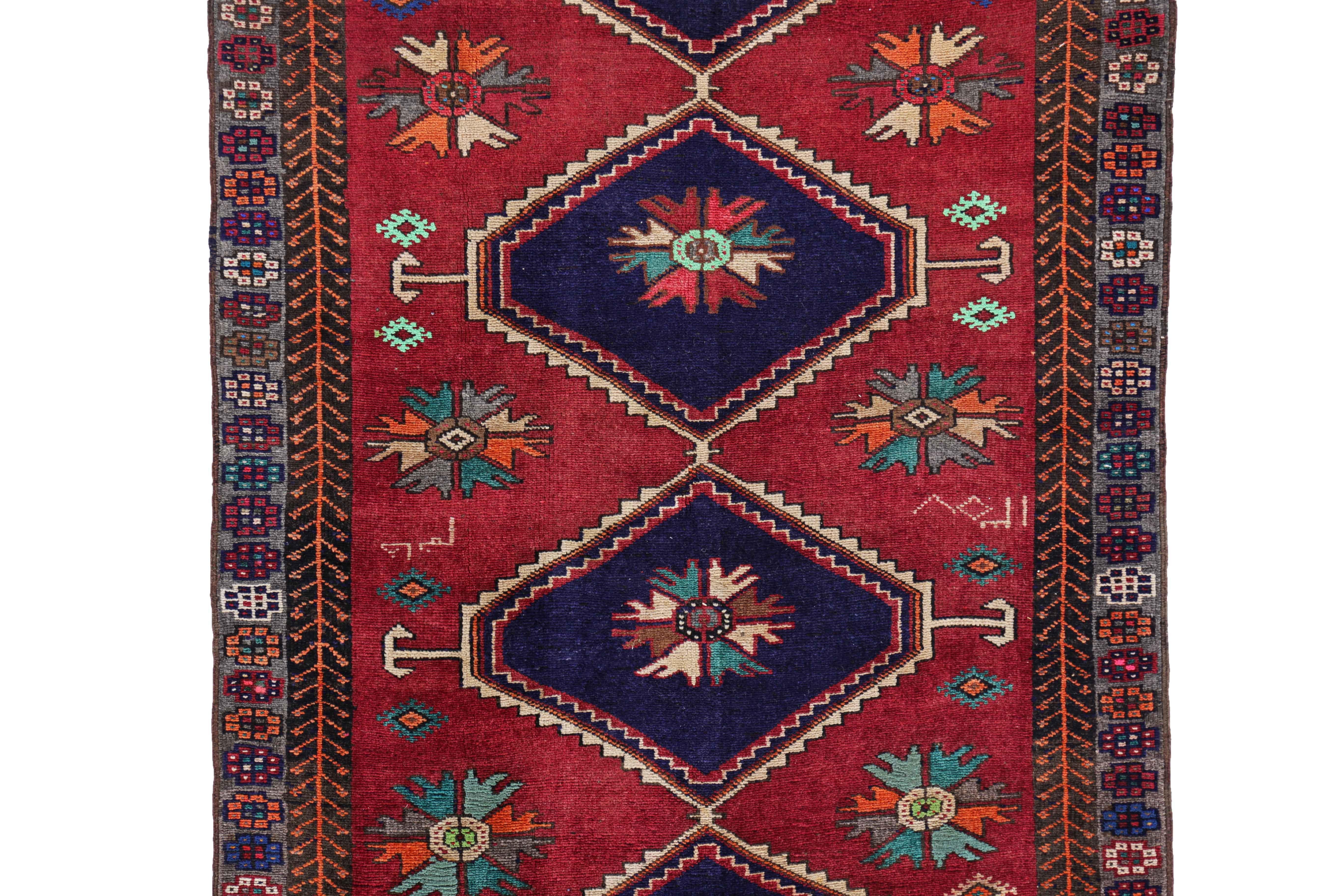 Antiker persischer Läufer mit Azerbaijan-Design aus Persien (Sonstiges) im Angebot