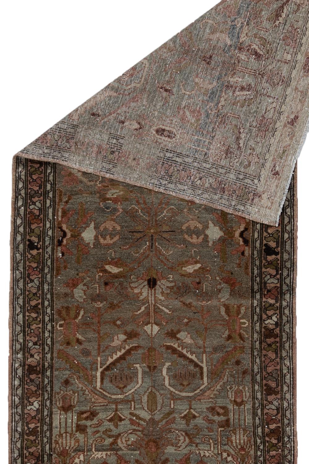 Tissé à la main Tapis de course persan ancien en vente