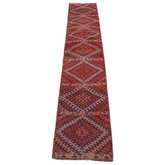 Tapis de couloir persan ancien à motif Kilim