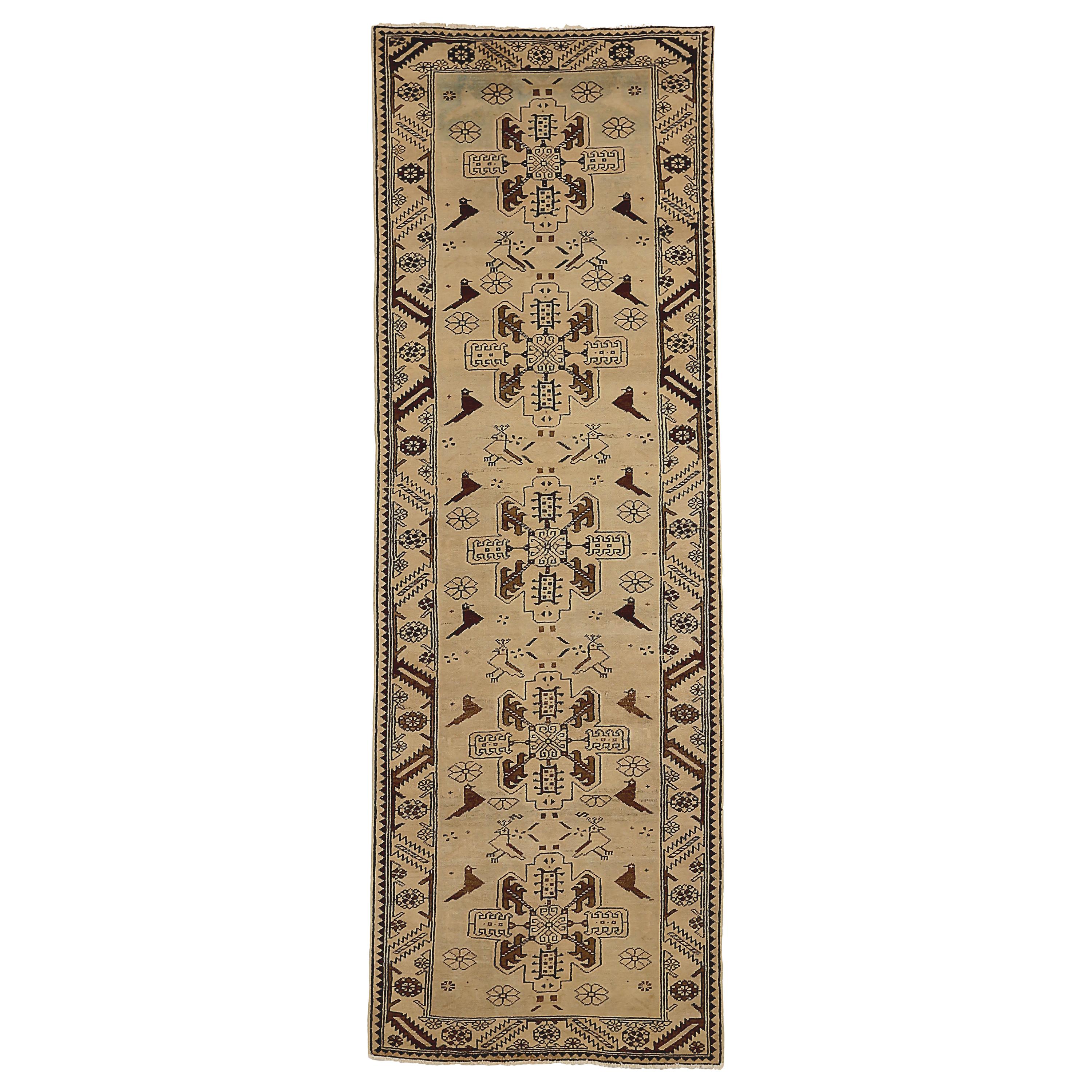 Antico tappeto runner persiano Malayer Design in vendita