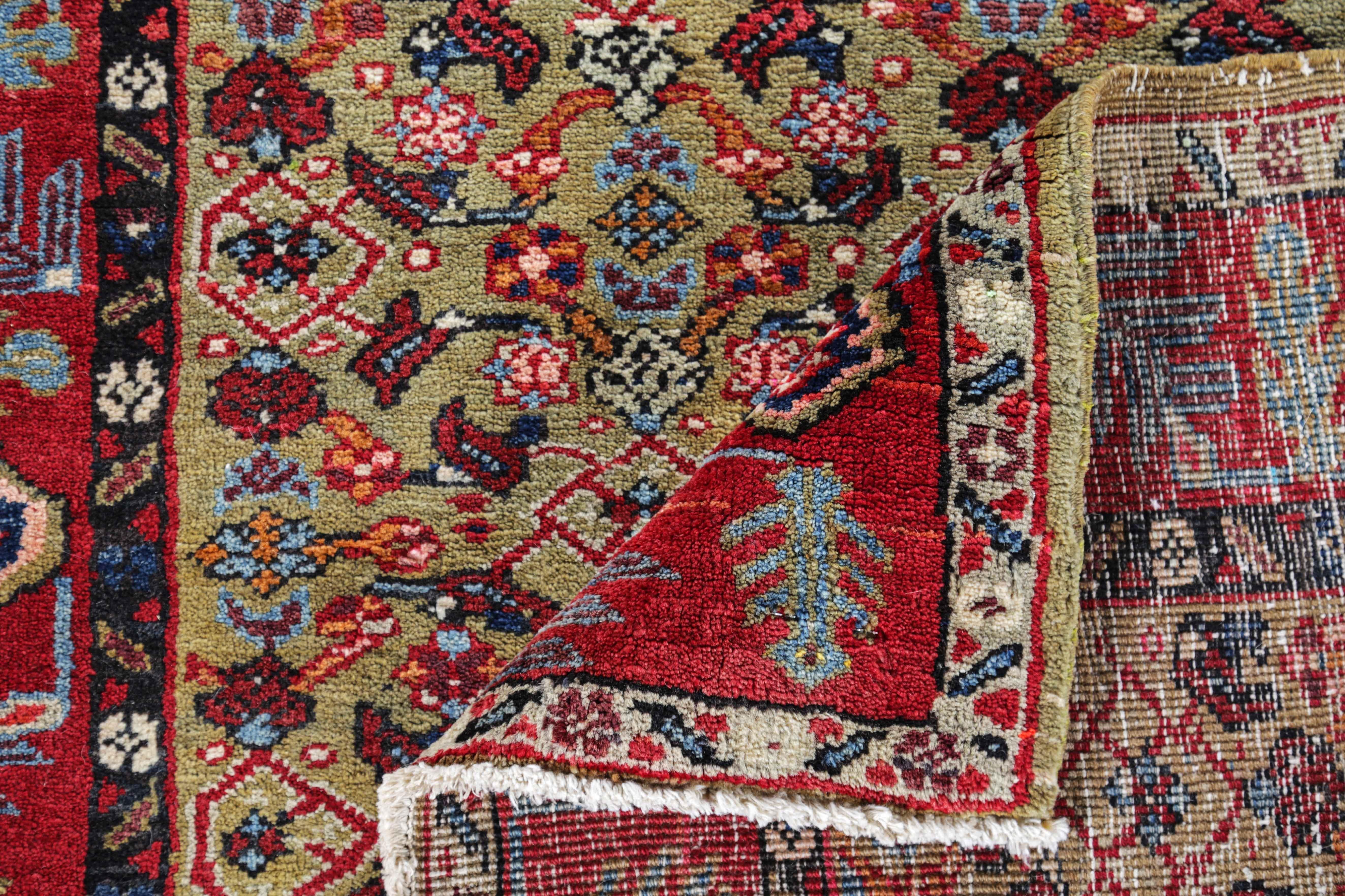 Antiker persischer Läufer im Sultanabad-Design (Wolle) im Angebot