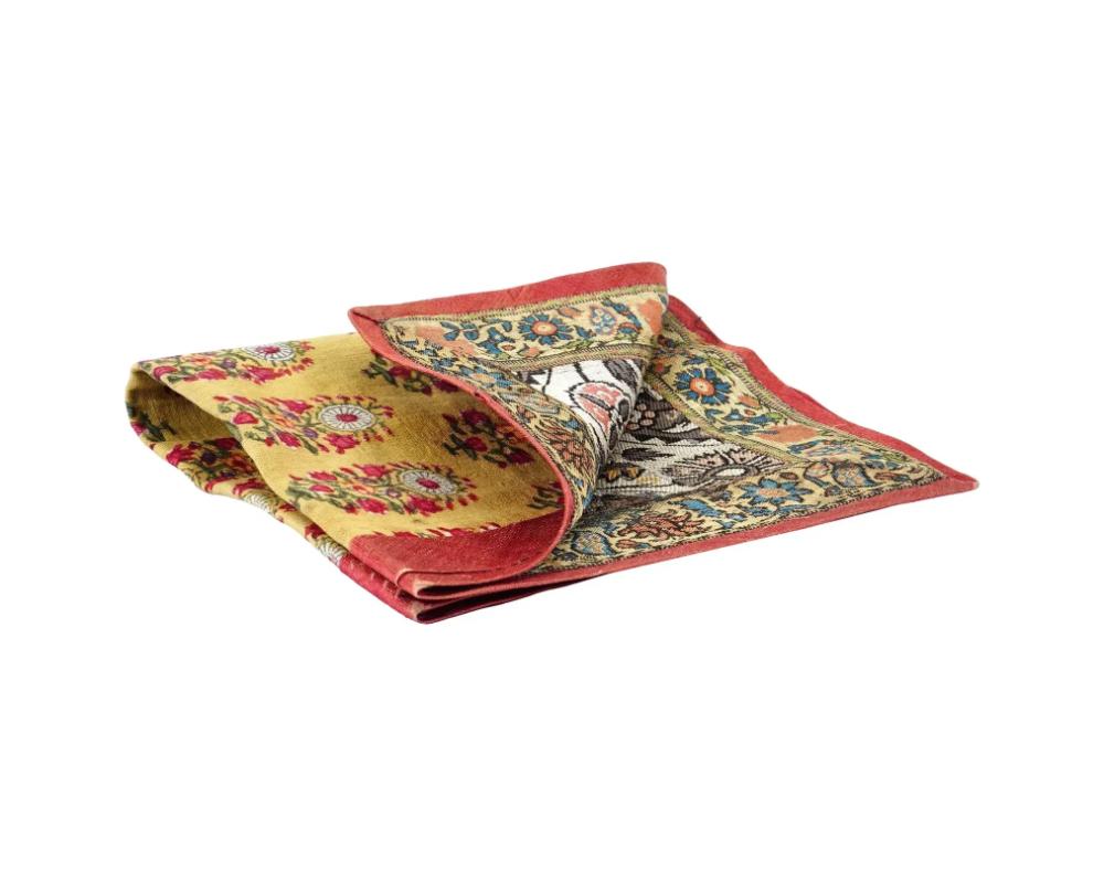 Antique Persian Safavid Hand Woven Textile Ca 17Th Century In Good Condition For Sale In New York, NY