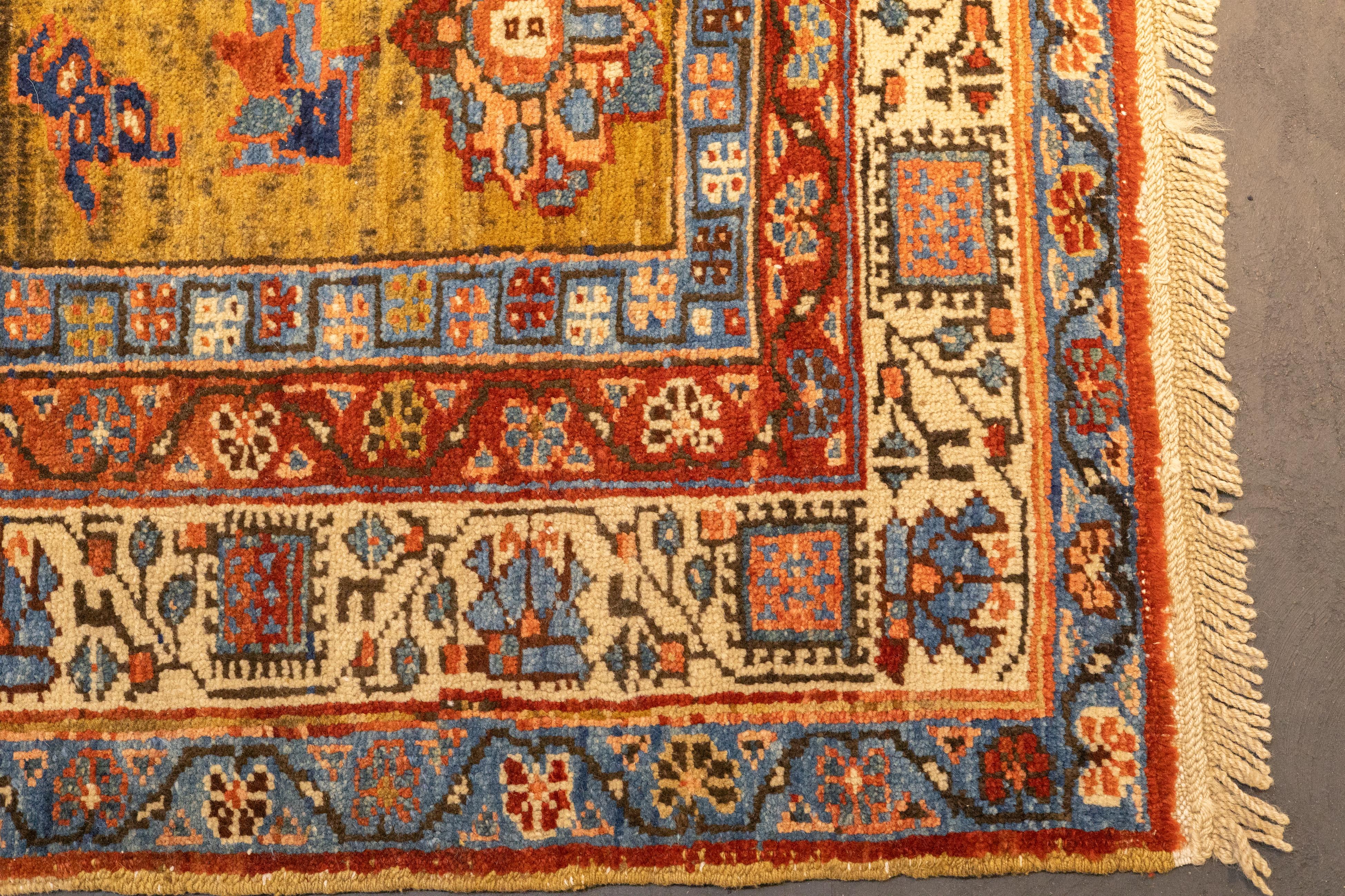 Antiker persischer Sarab-Teppich 5'4'' x 14'3'' im Zustand „Gut“ im Angebot in New York, NY