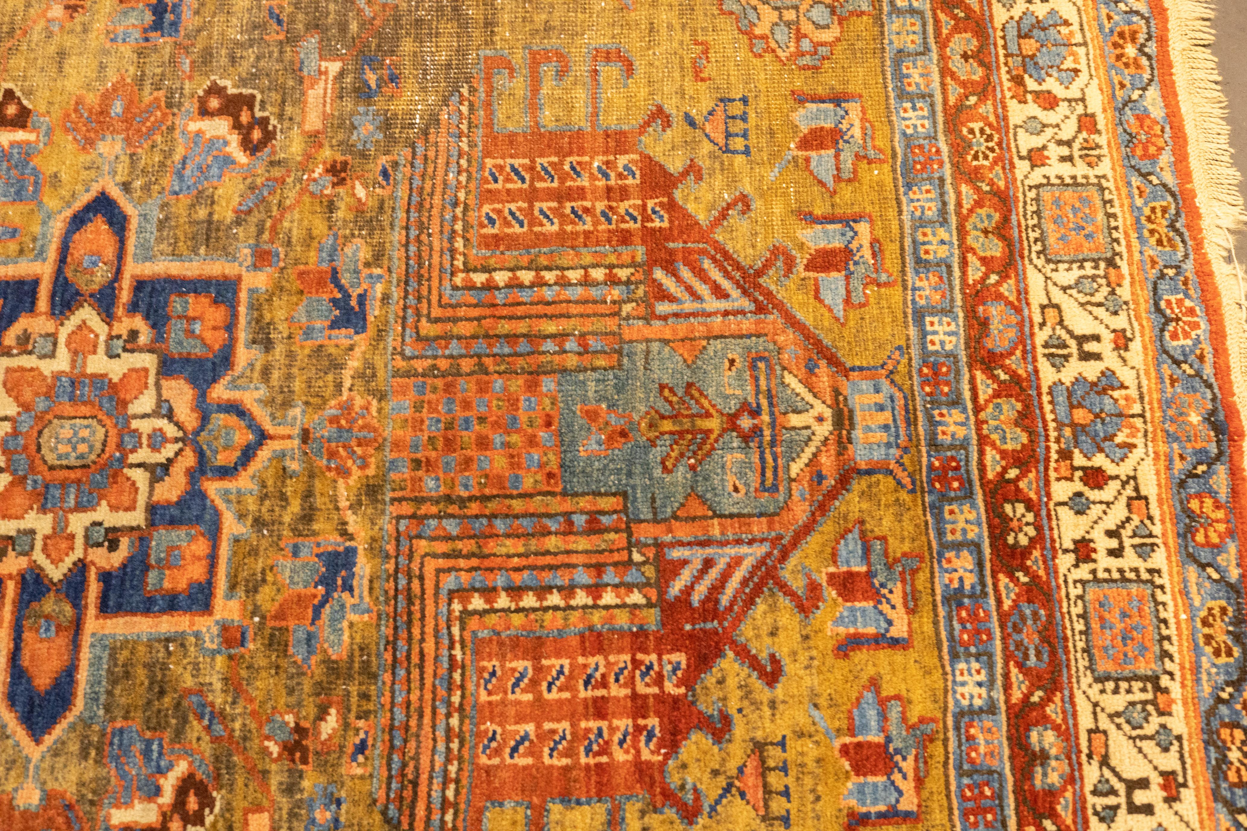 Antiker persischer Sarab-Teppich 5'4'' x 14'3'' (19. Jahrhundert) im Angebot
