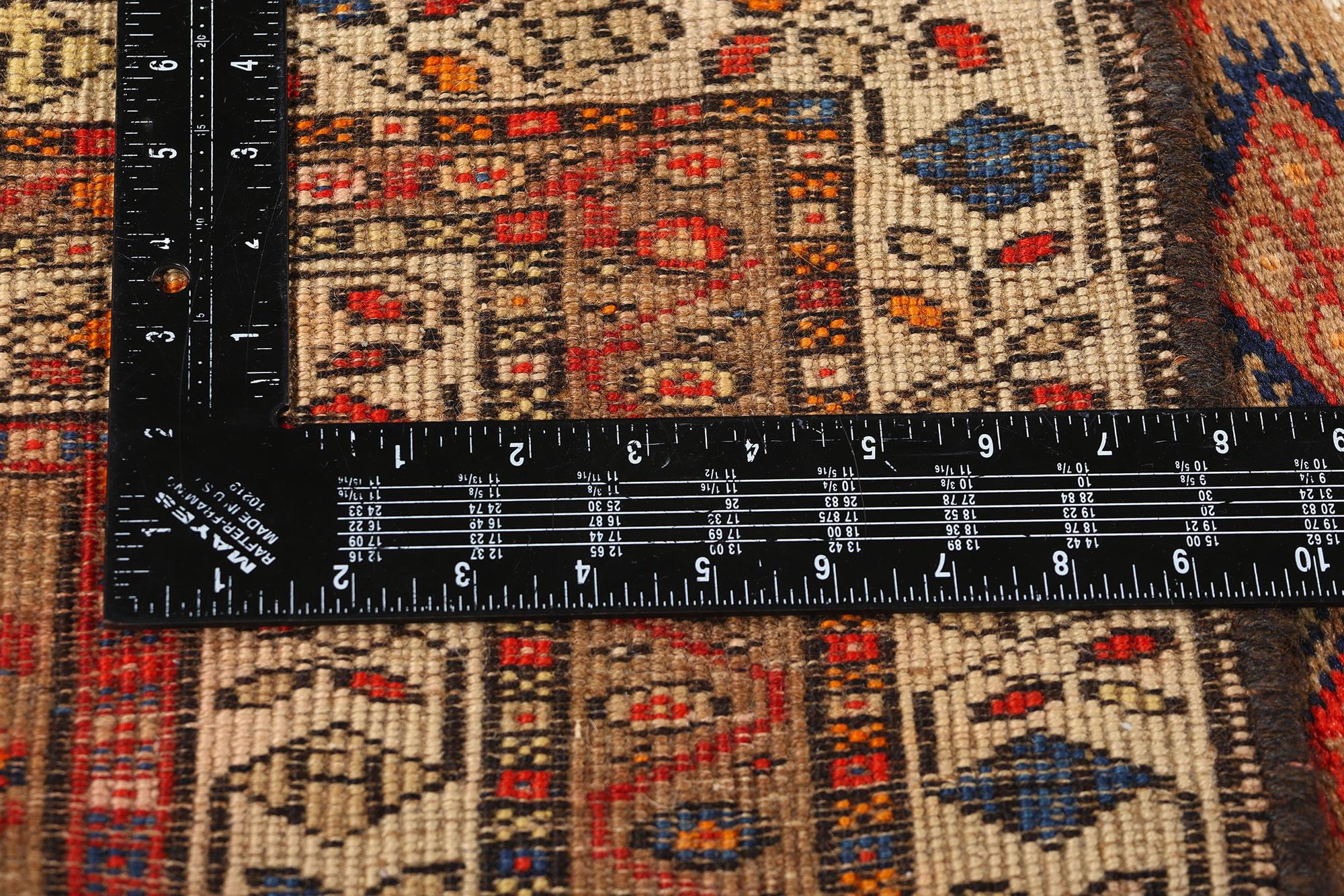 Tapis persan ancien Sarab, 04'01 x 15'01 Abîmé - En vente à Dallas, TX