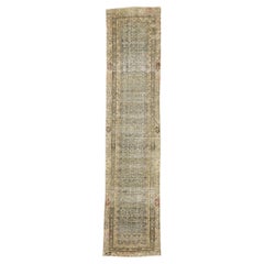 Antiker persischer Sarab-Teppich-Läufer, entspannter, luxuriöser, verblasster Glamour
