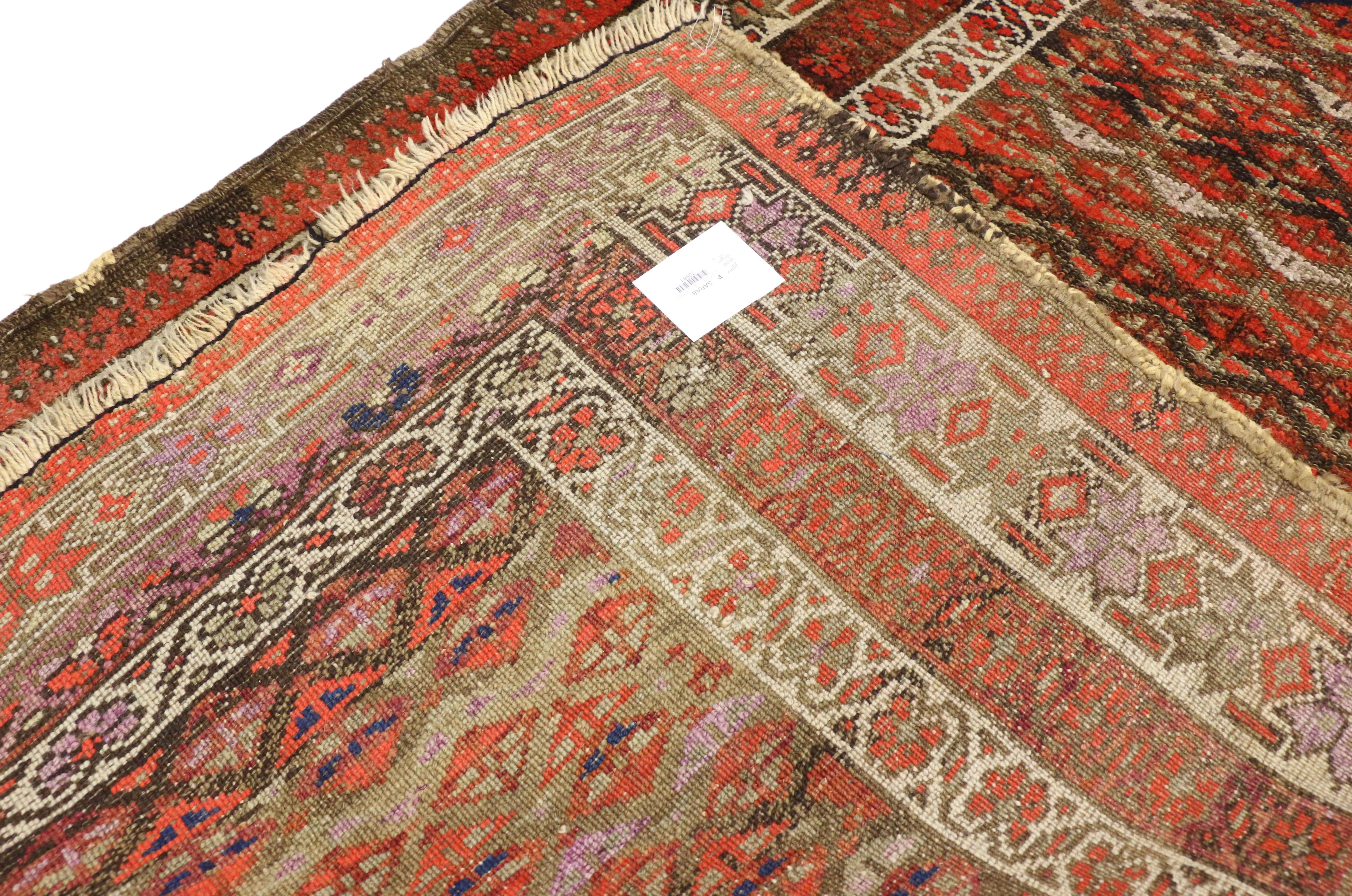 Antique Persian Sarab Rug with Rustic Arts & Craft Style In Good Condition For Sale In Dallas, TX