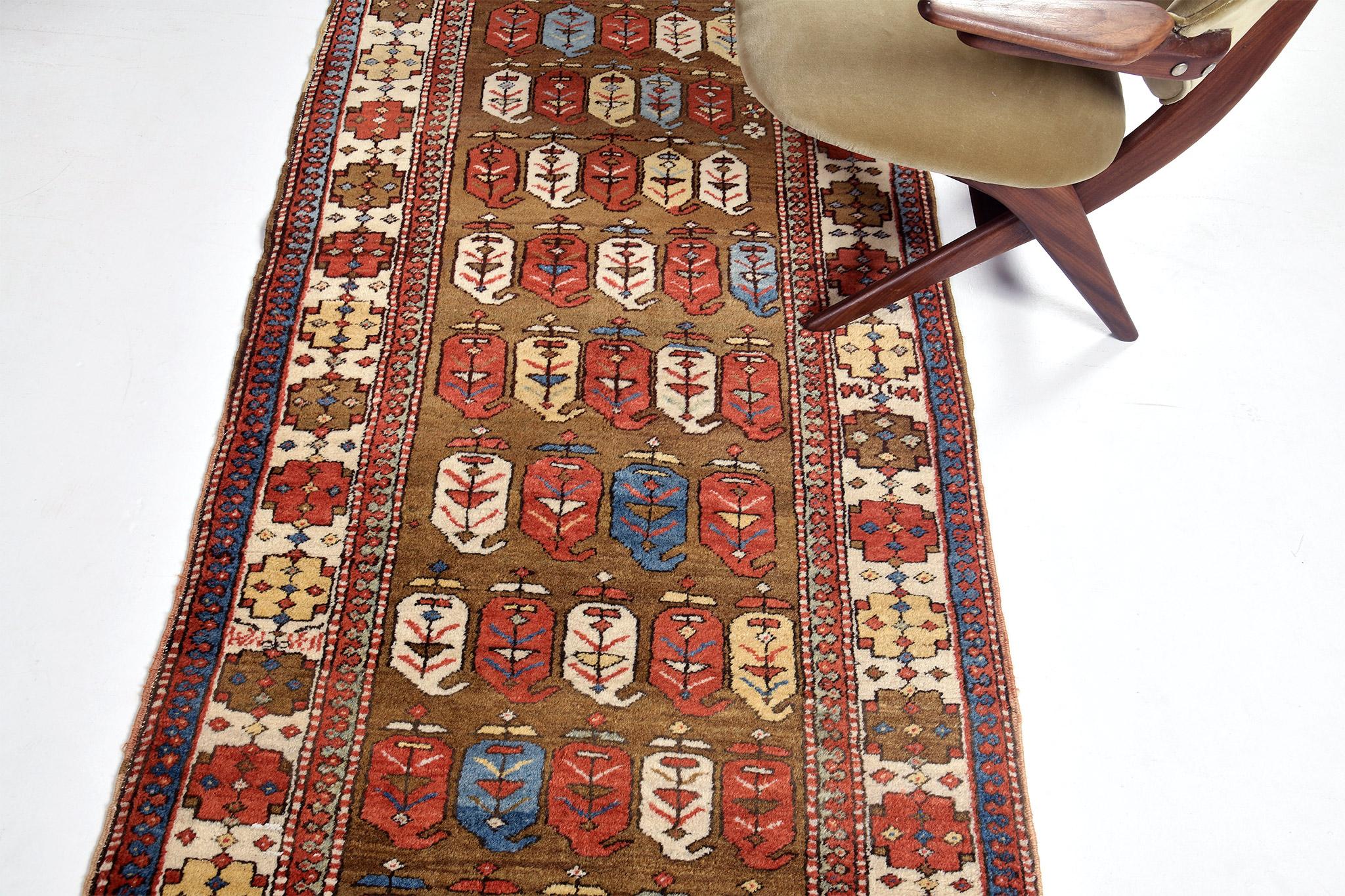 Antiker persischer Sarab-Läufer (Persisch) im Angebot