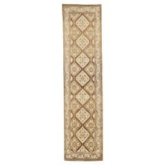 Tapis persan antique Sarab avec médaillons tribaux ivoire et beige