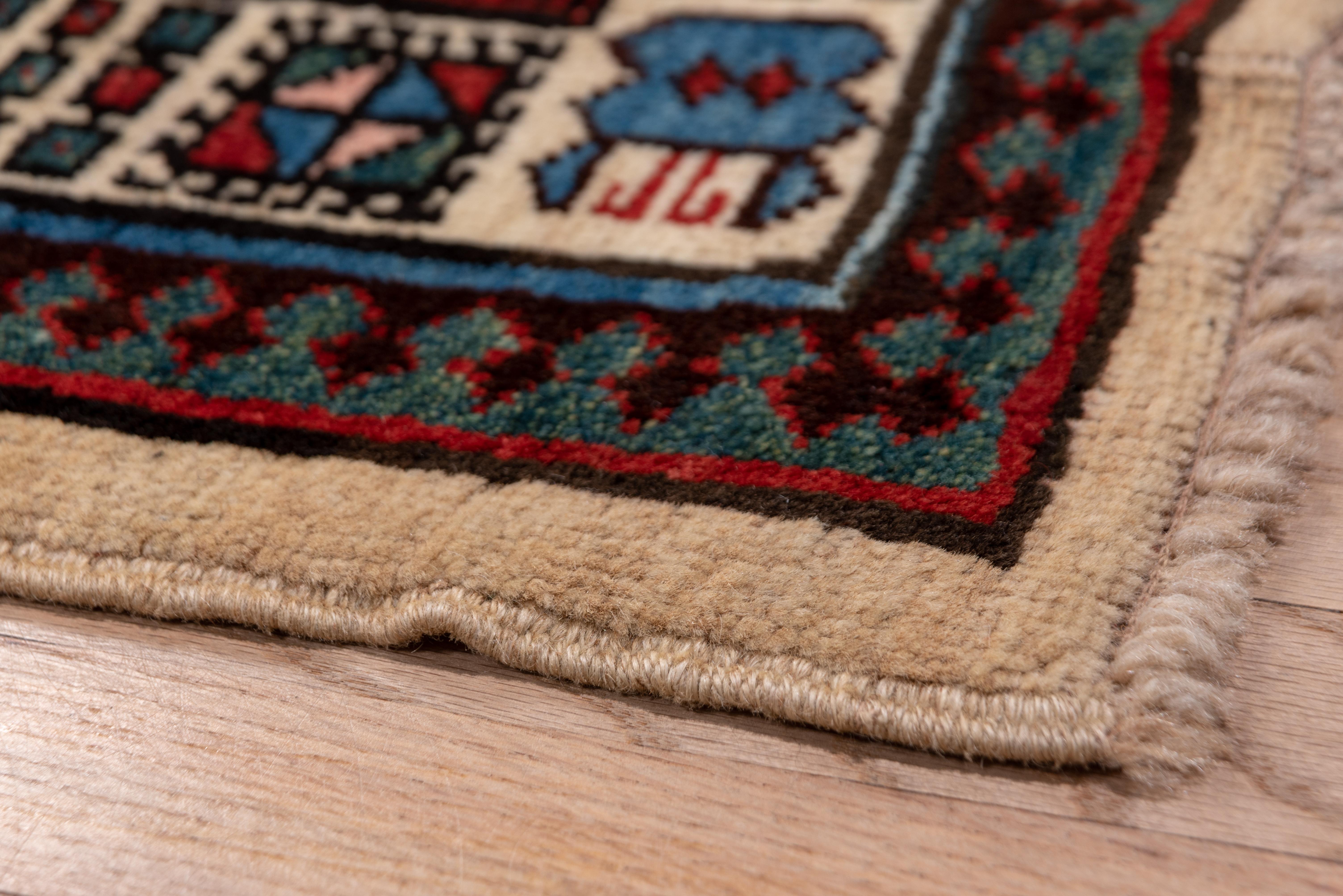 Antique Persian Sarab Runner, Sand Field, Blue & Red Accents In Good Condition For Sale In New York, NY