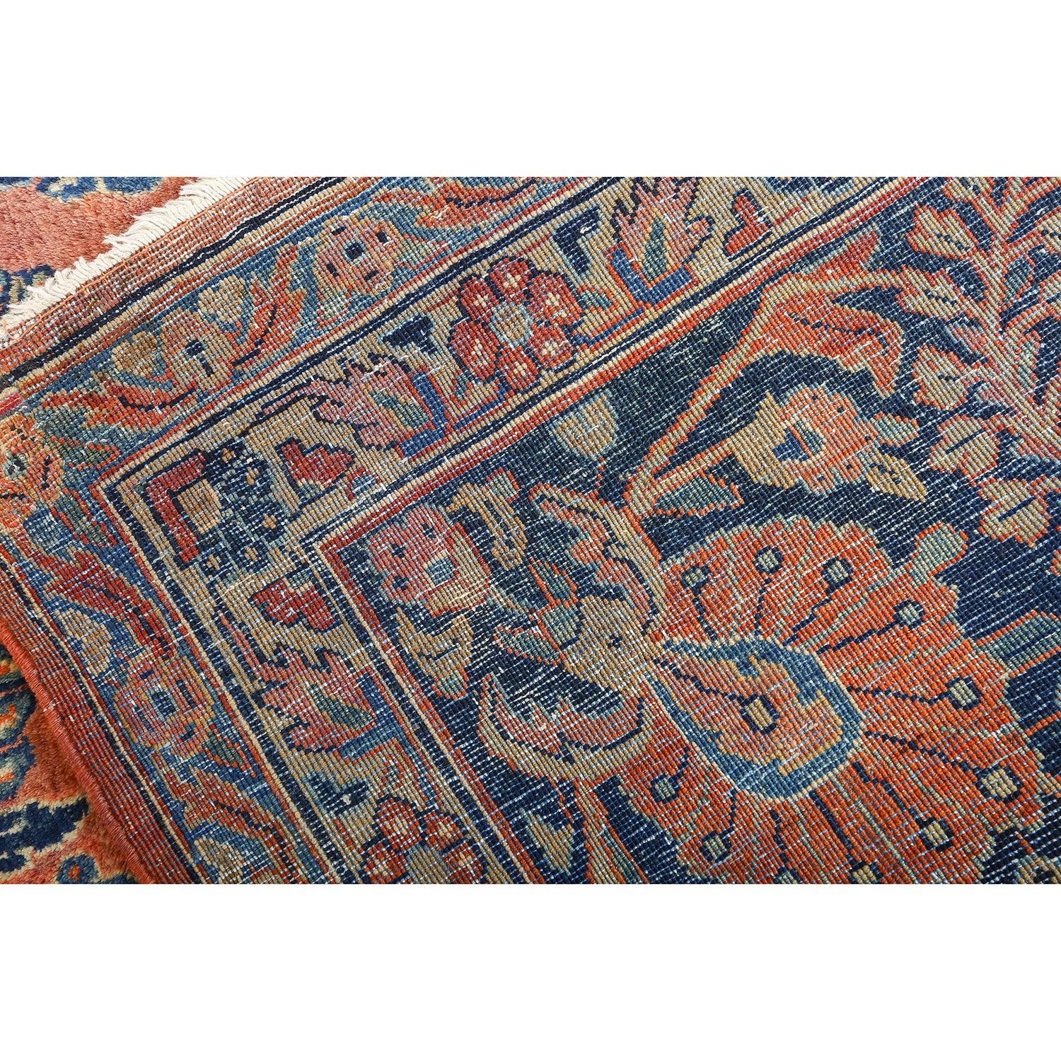 Antique Sarook Mohajeran Rug in Kork and Cotton 17'9 X 10'7
 
 Détails clés :
 Pile : Kork (laine d'agneau)
 Fondation : Coton
 Origine : Sarook Mohajeran
 Design/One Allover
 Âge approximatif : 90 ans
 Qualité (KPI) : 250
 Condit : Bon
 Dimension :