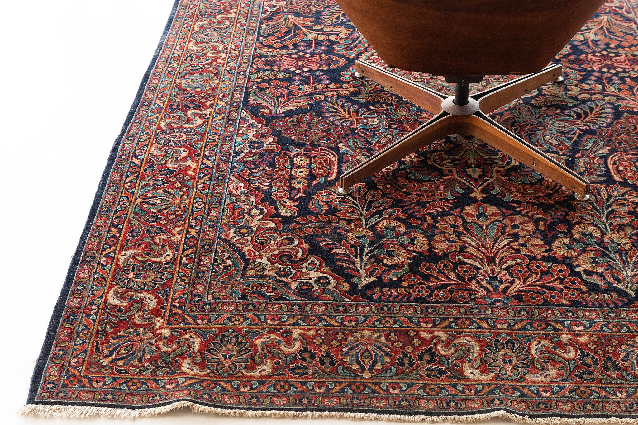 Antique Persian Sarouk 57818 In Excellent Condition For Sale In WEST HOLLYWOOD, CA