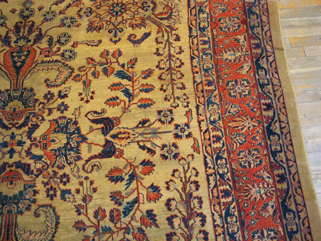 Early 20th Century 1920s Persian Sarouk Carpet ( 8'9