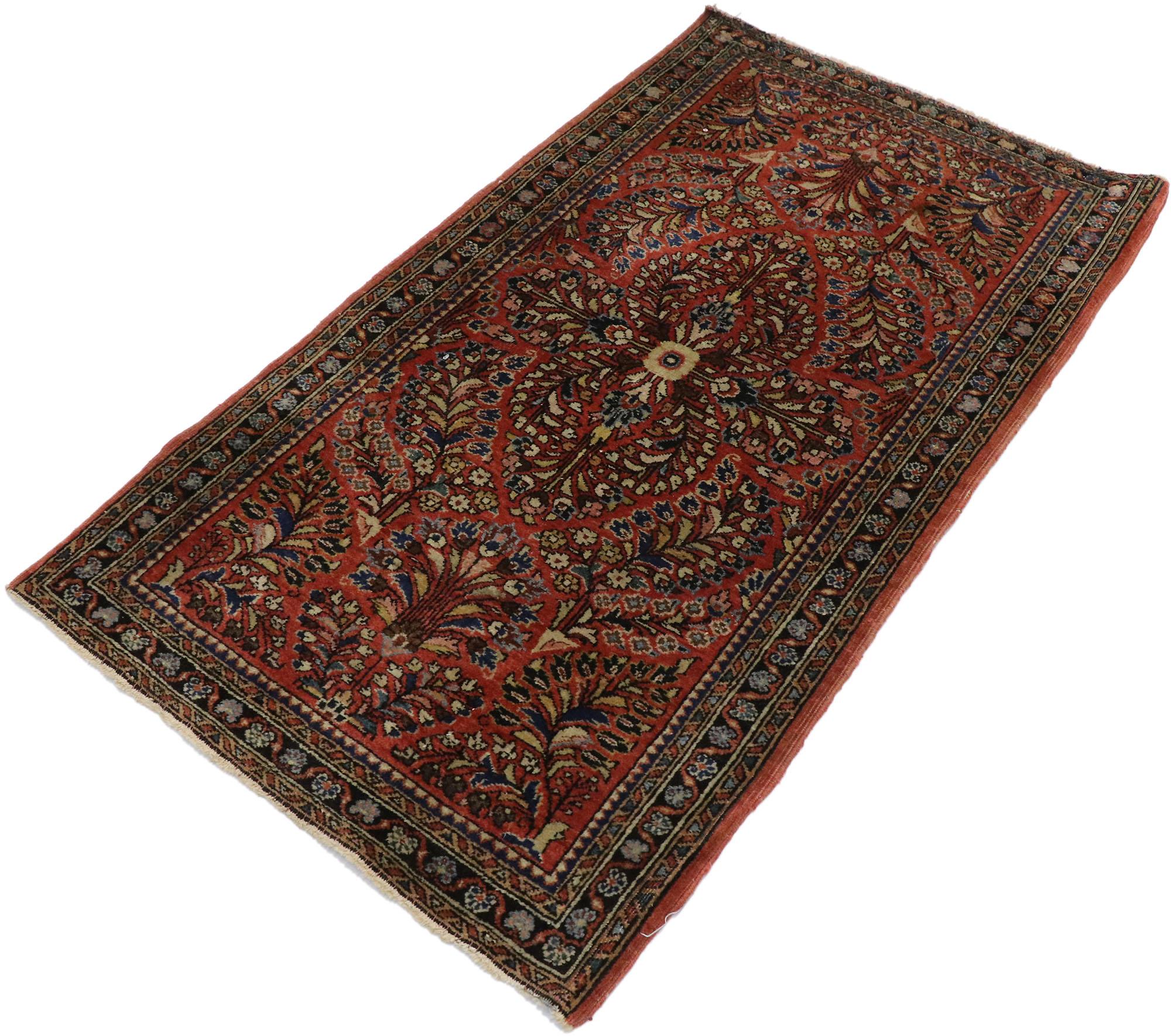 77566, antique Persian Sarouk Accent rug with Victorian style. With timeless appeal, refined colors, and architectural design elements, this hand knotted wool antique Persian Sarouk rug can beautifully blend modern, traditional, rustic, and