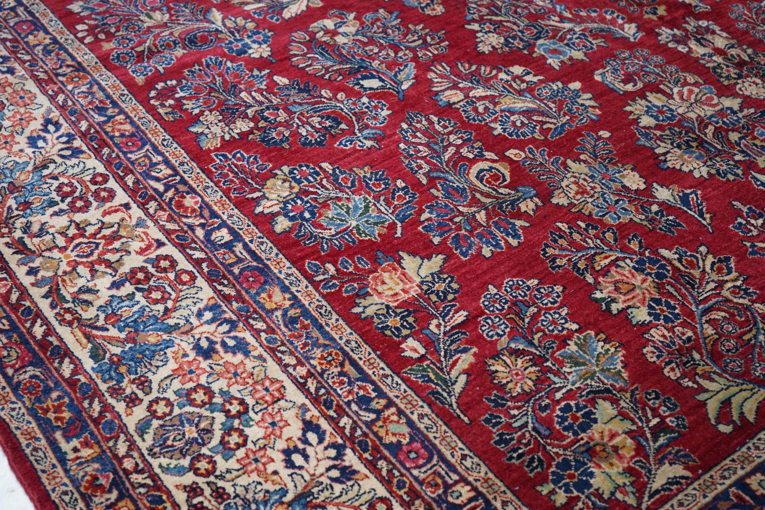 Tapis persan ancien Sarouk 10' x 23'5