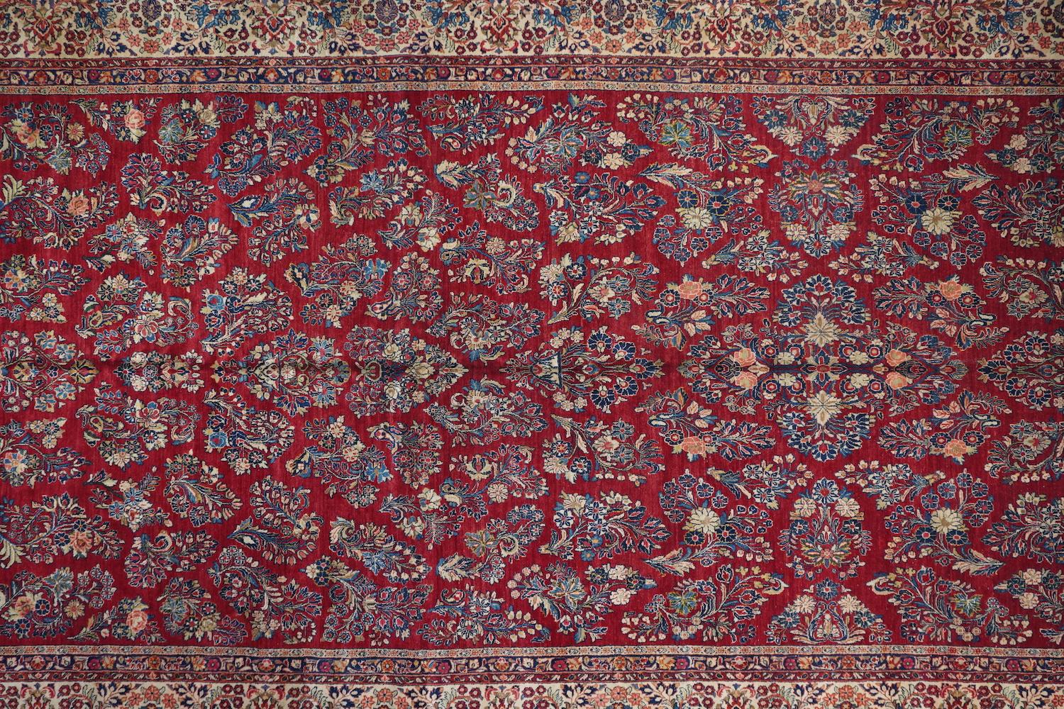 Perse Tapis persan ancien Sarouk 10' x 23'5