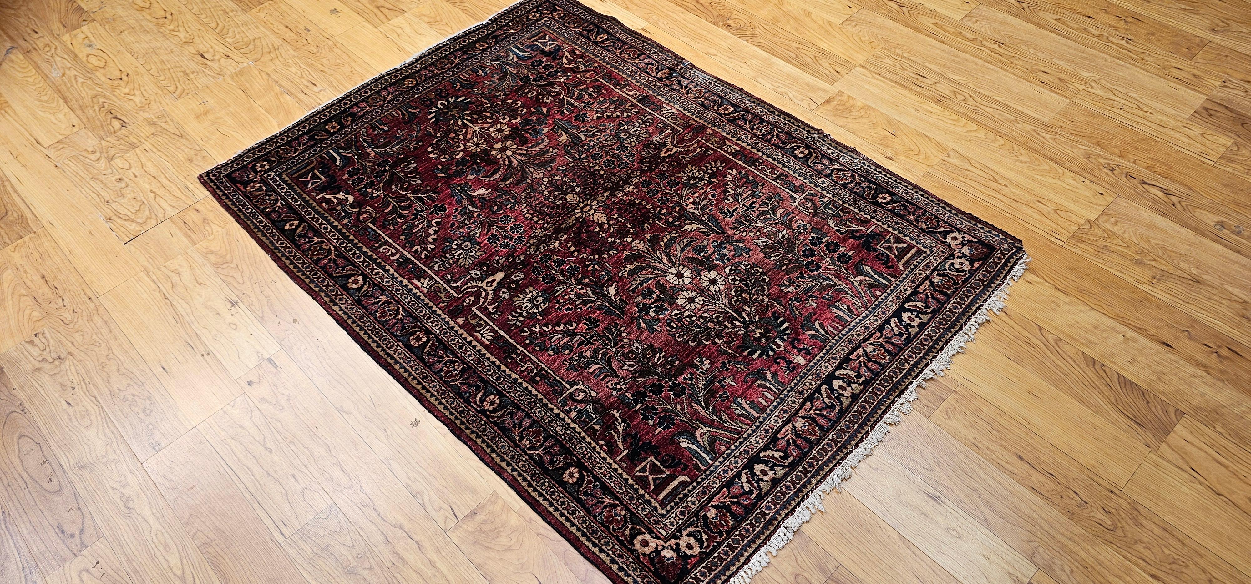 Tappeto antico persiano Sarouk con motivo floreale in rosso, avorio e verde in vendita 6