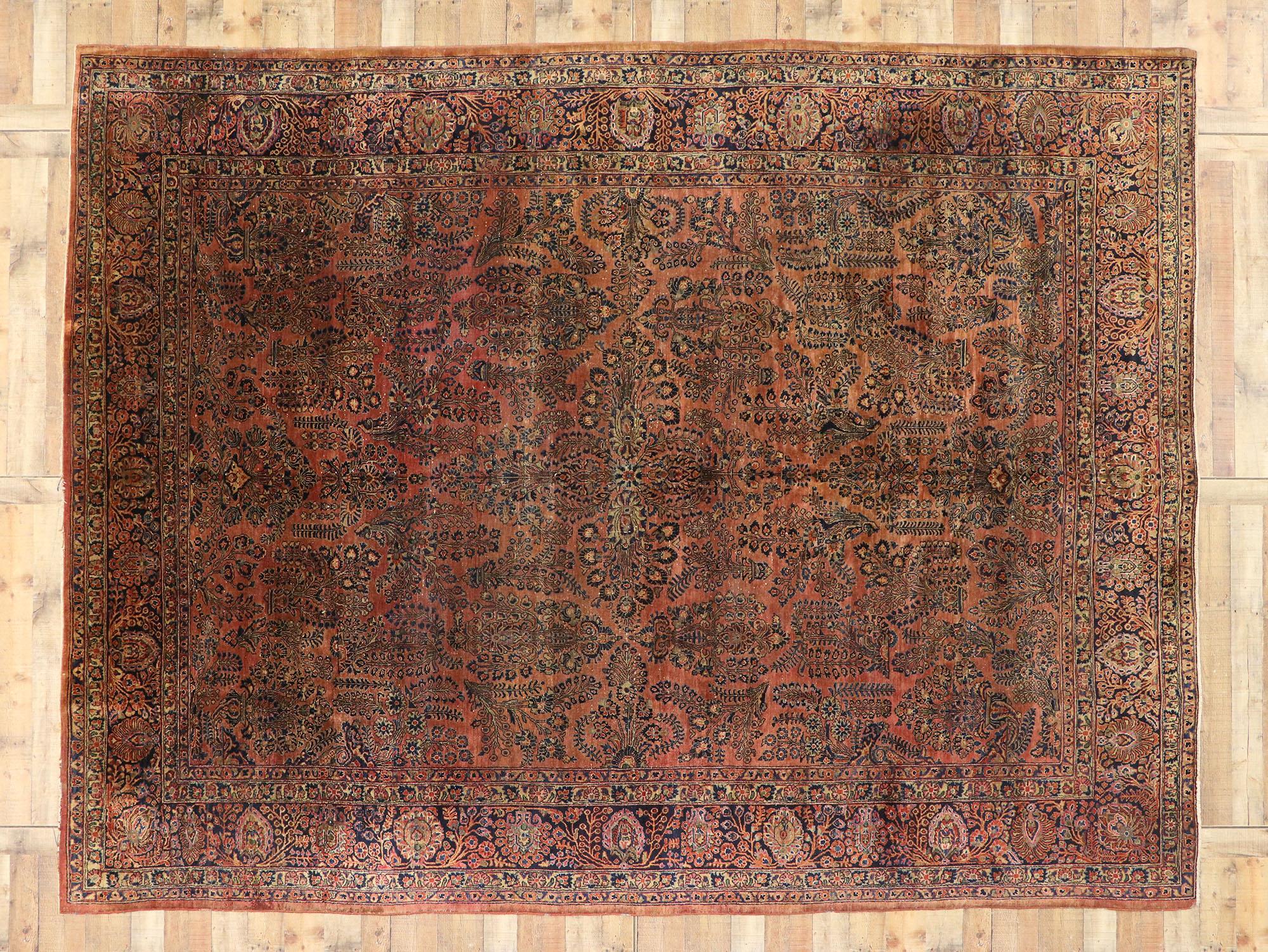 Antique Persian Sarouk Area Rug with American Traditional Style For Sale 1