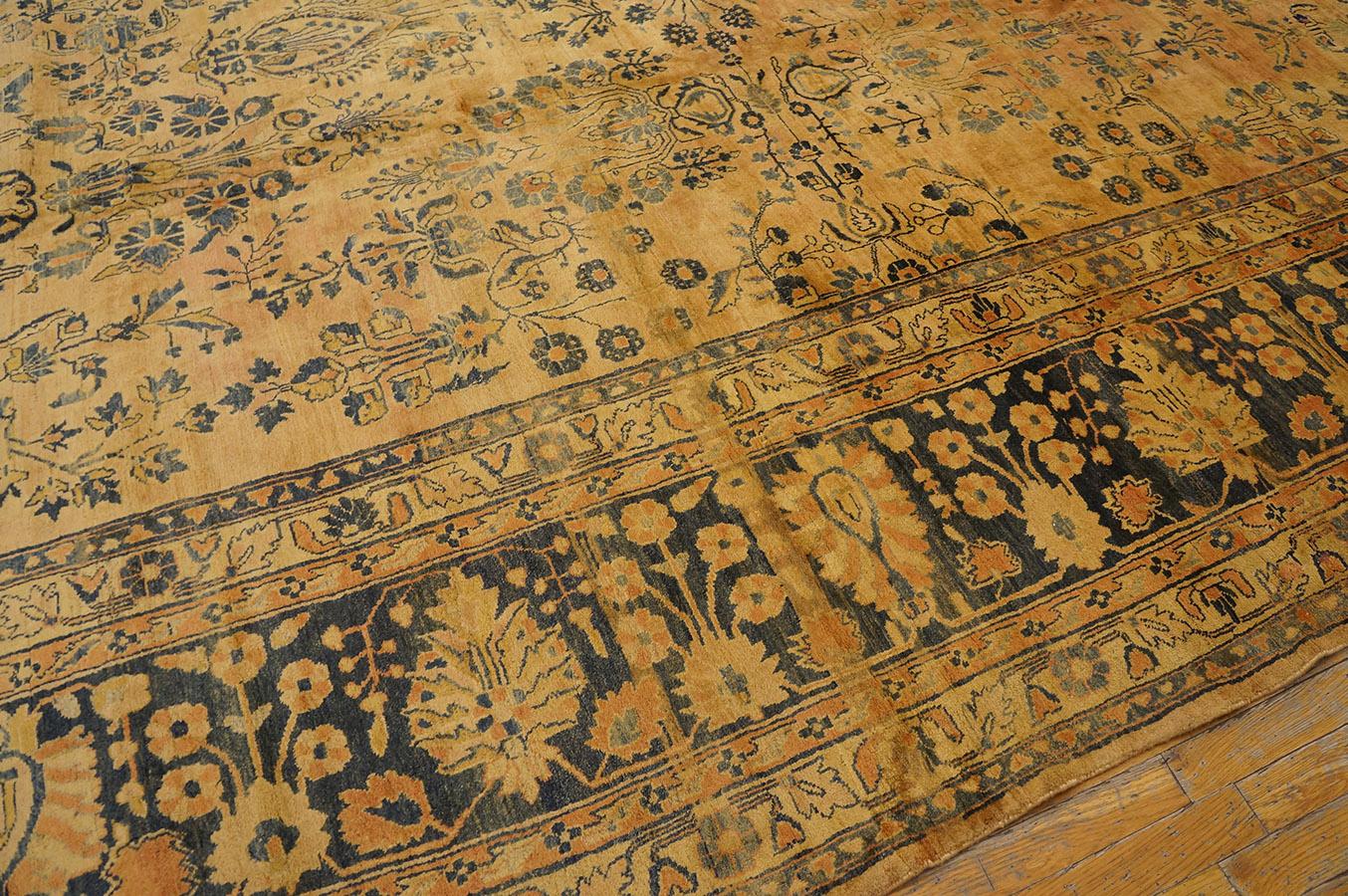 Early 20th Century 1920s Persian Sarouk Mohajeran Carpet ( 12'8